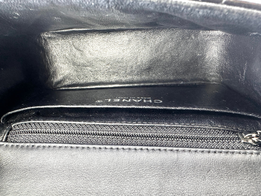 Chanel Classic Flap Black Quilted Patent Leather Mini Shoulder Bag(19***48) CC2506