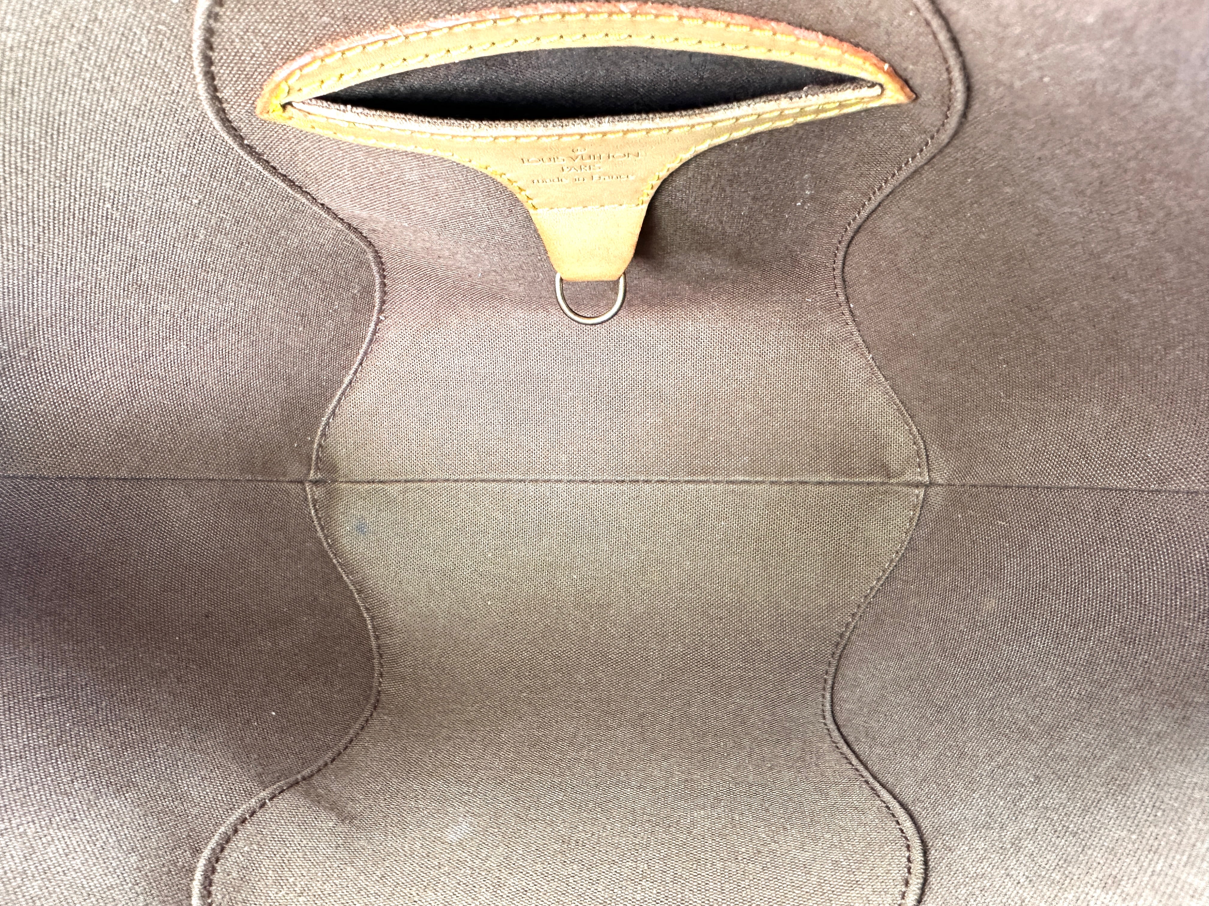 Louis Vuitton Ellipse MM Monogram Canvas Handle Bag LV3278