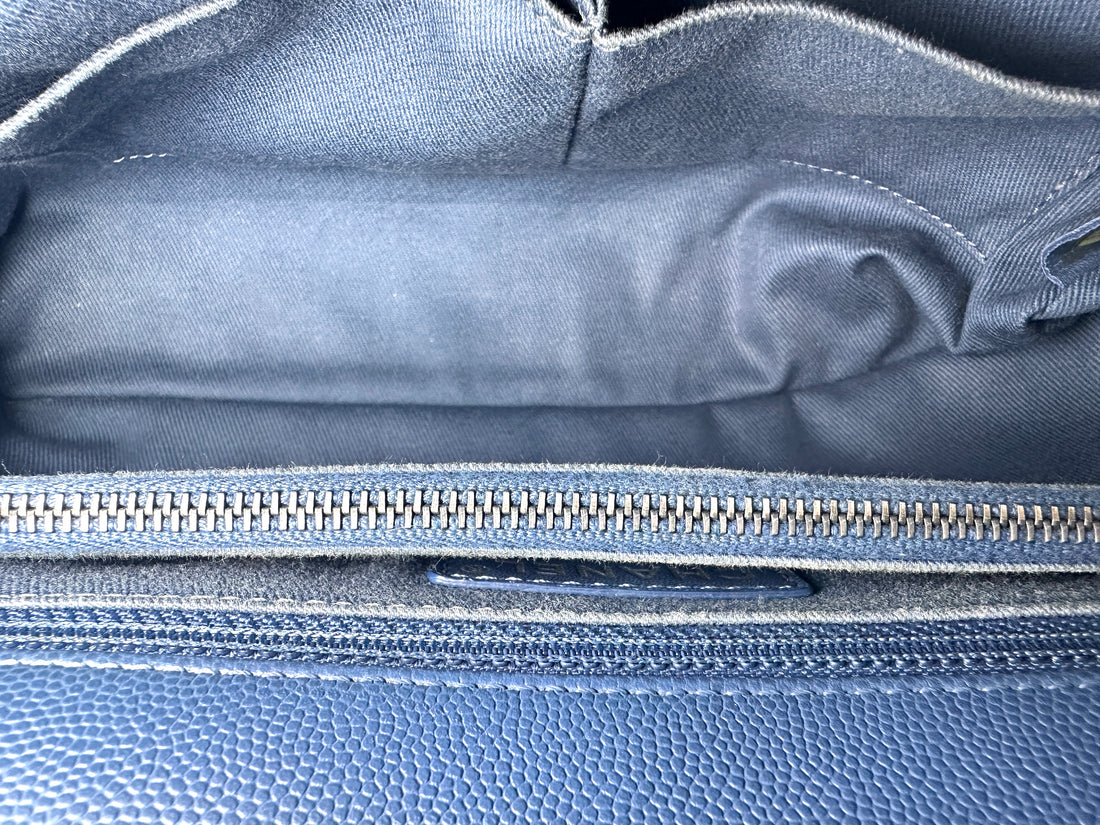Chanel CoCo Handle Navy Quilted Leather Medium Size Shoulder Bag(23***20) CC2518