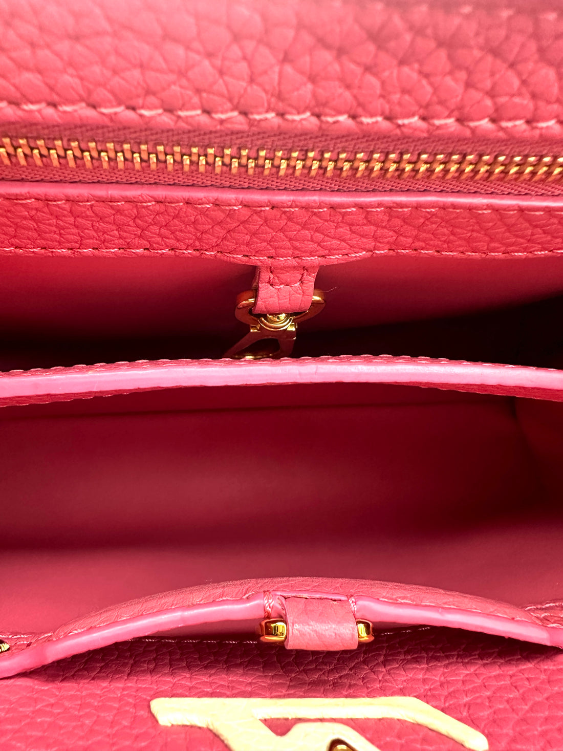 Louis Vuitton Capucines BB Pink Taurillon Leather Handle Bag LV3283