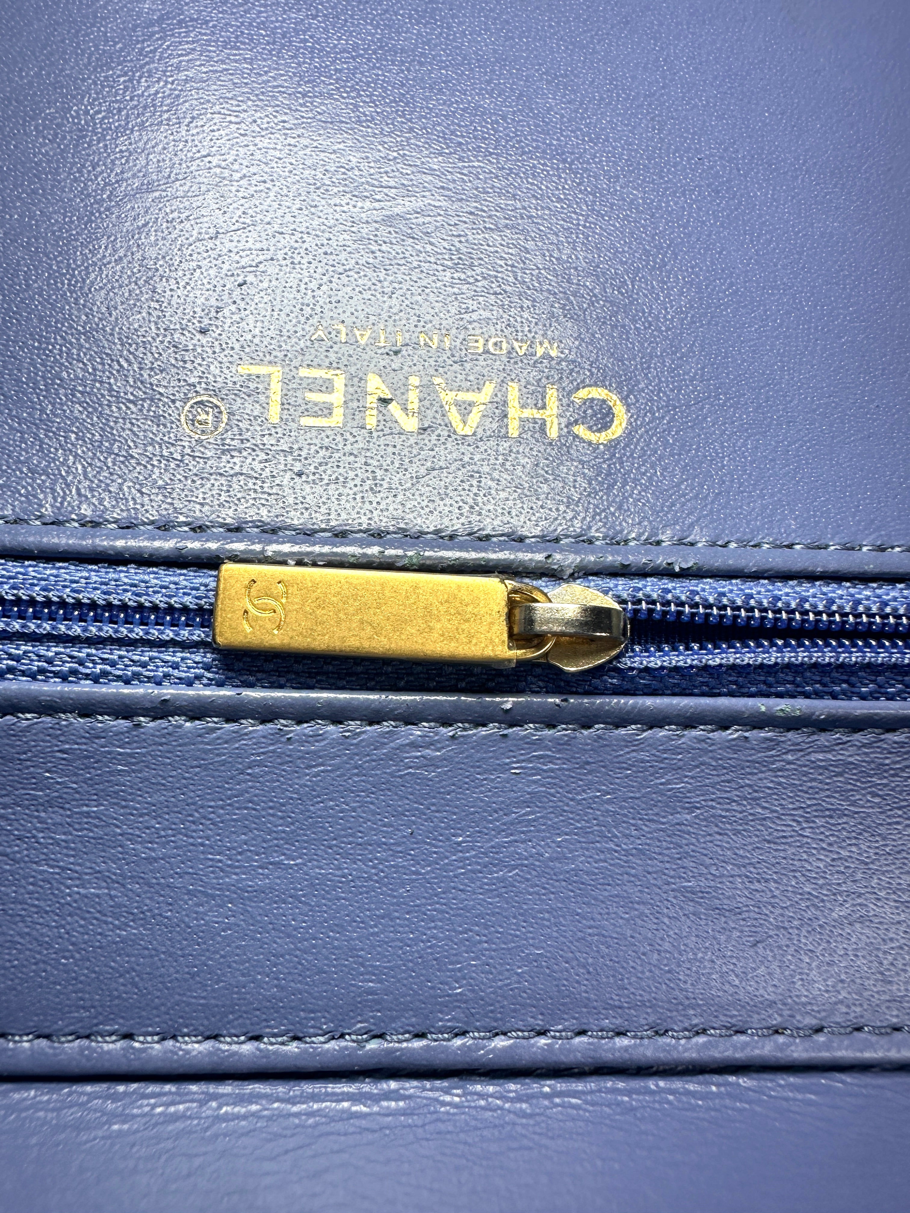Chanel CC Filigree Navy Quilted Leather Vanity Case(24***31) CC2502