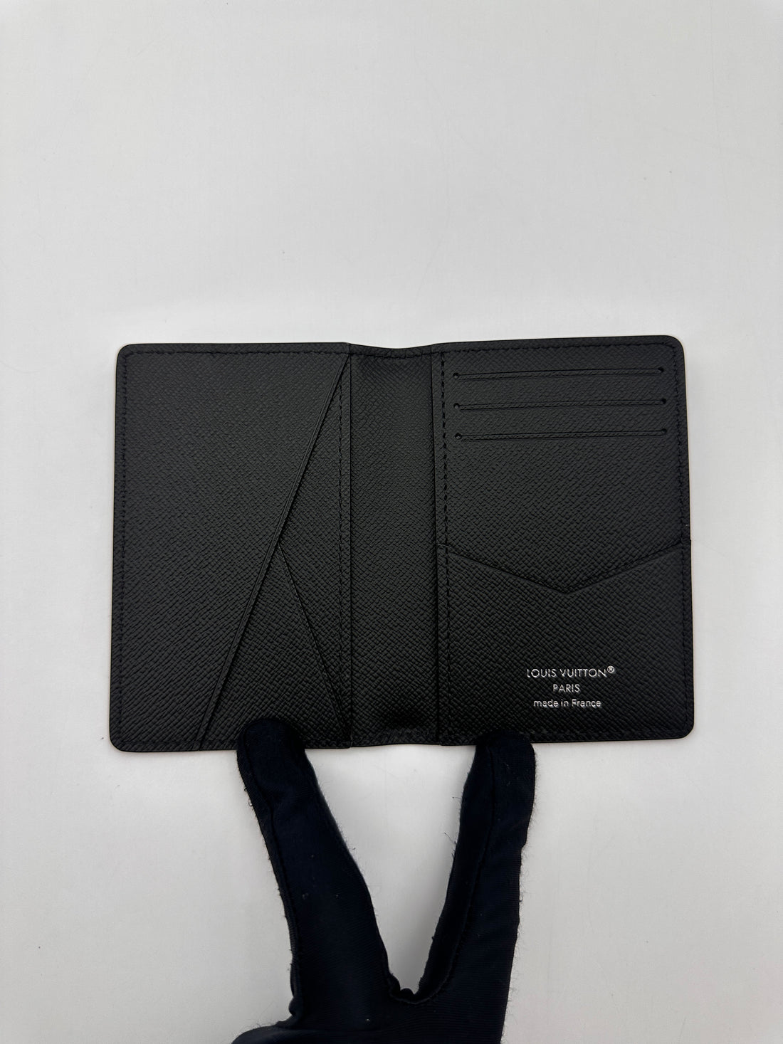 Louis Vuitton Black Epi Leather Cold Holder LVA15