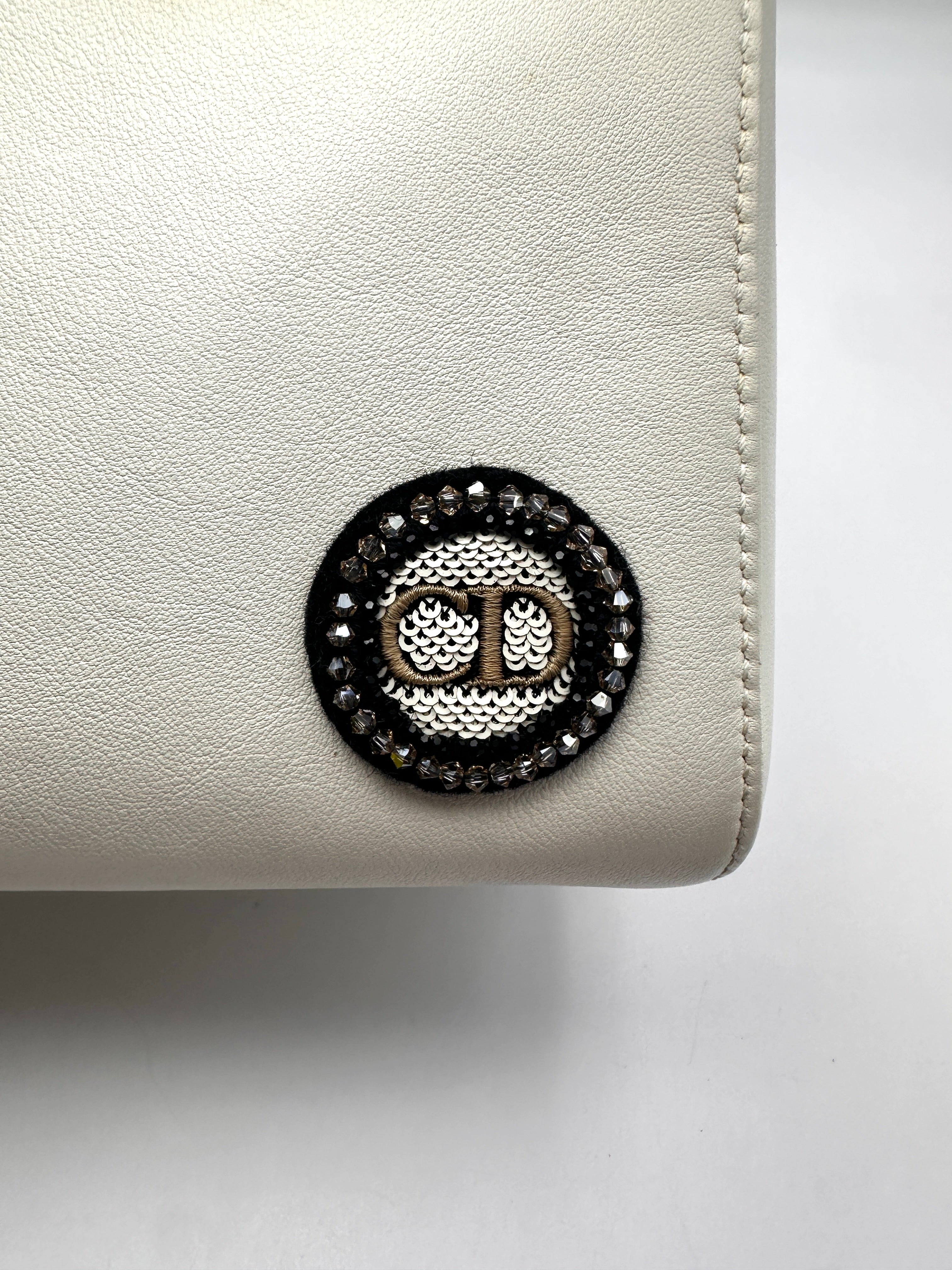 Christian Dior Lady Dior White Leather Embroidered Floral Handle Bag DR904