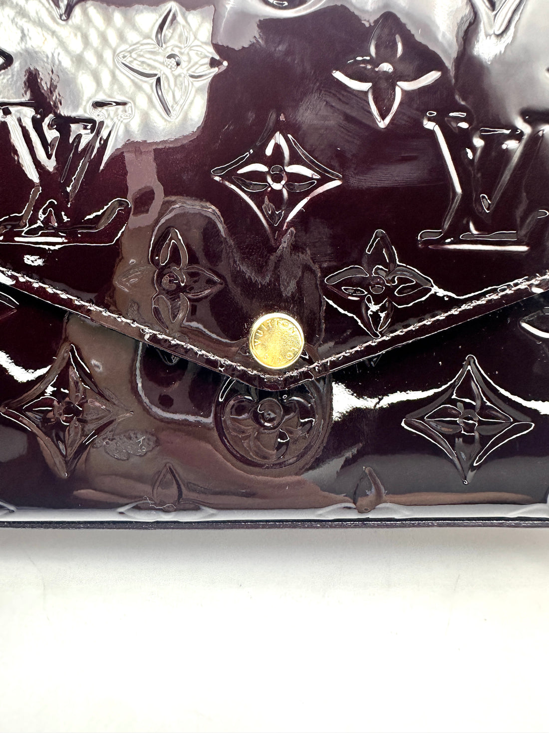 Louis Vuitton Amarante Monogram Vernis Pochette Felicie LV3290