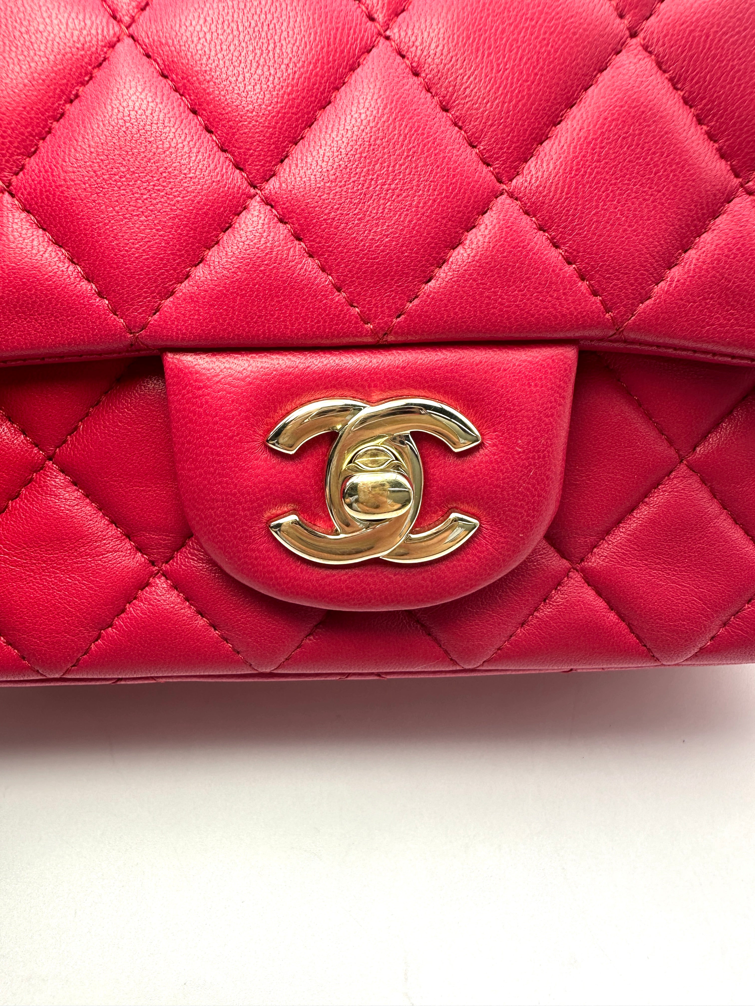 Chanel Classic Flap Red Quilted Leather Mini Shoulder Bag(22***86) CC2519