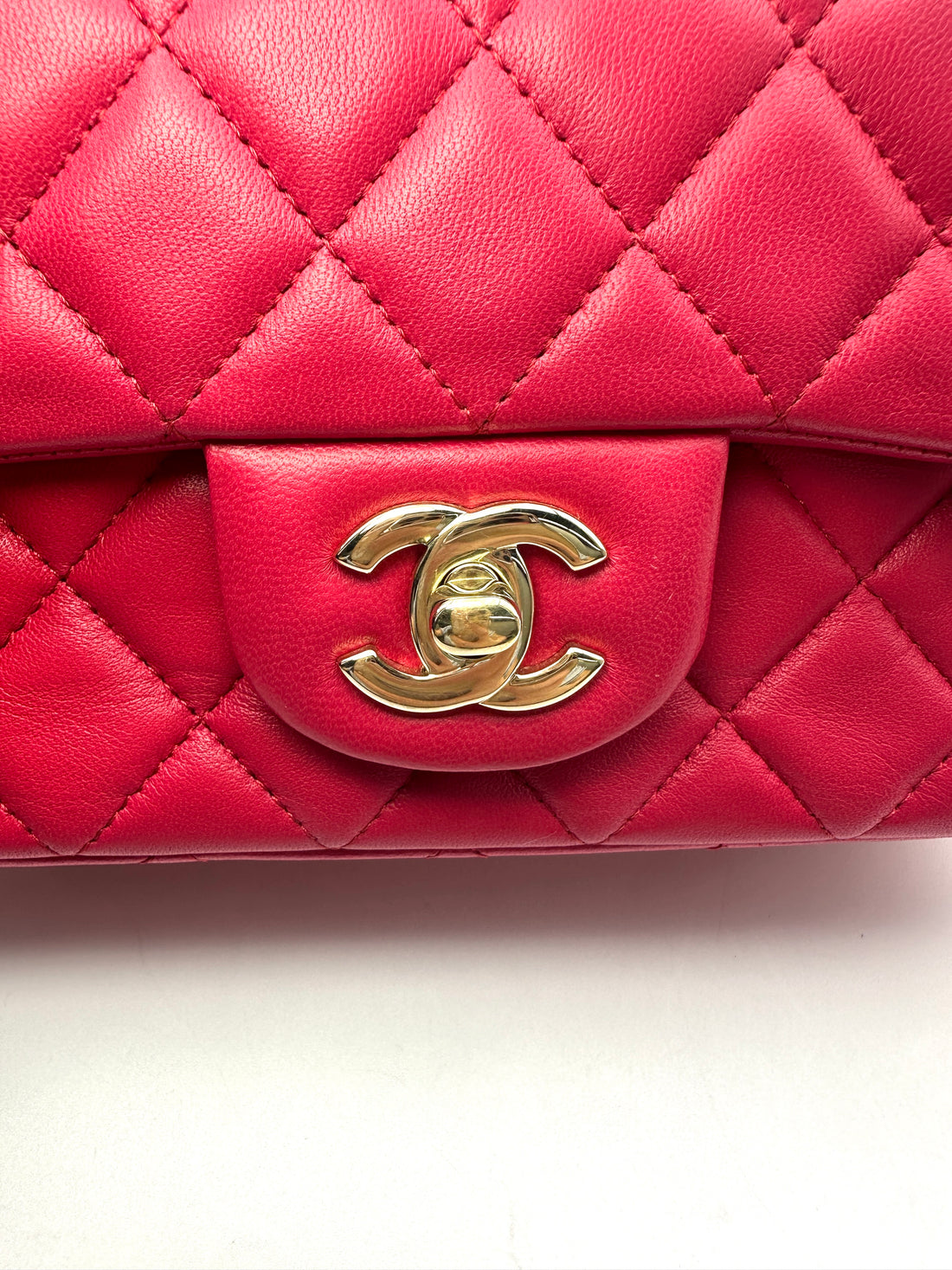 Chanel Classic Flap Red Quilted Leather Mini Shoulder Bag(22***86) CC2519