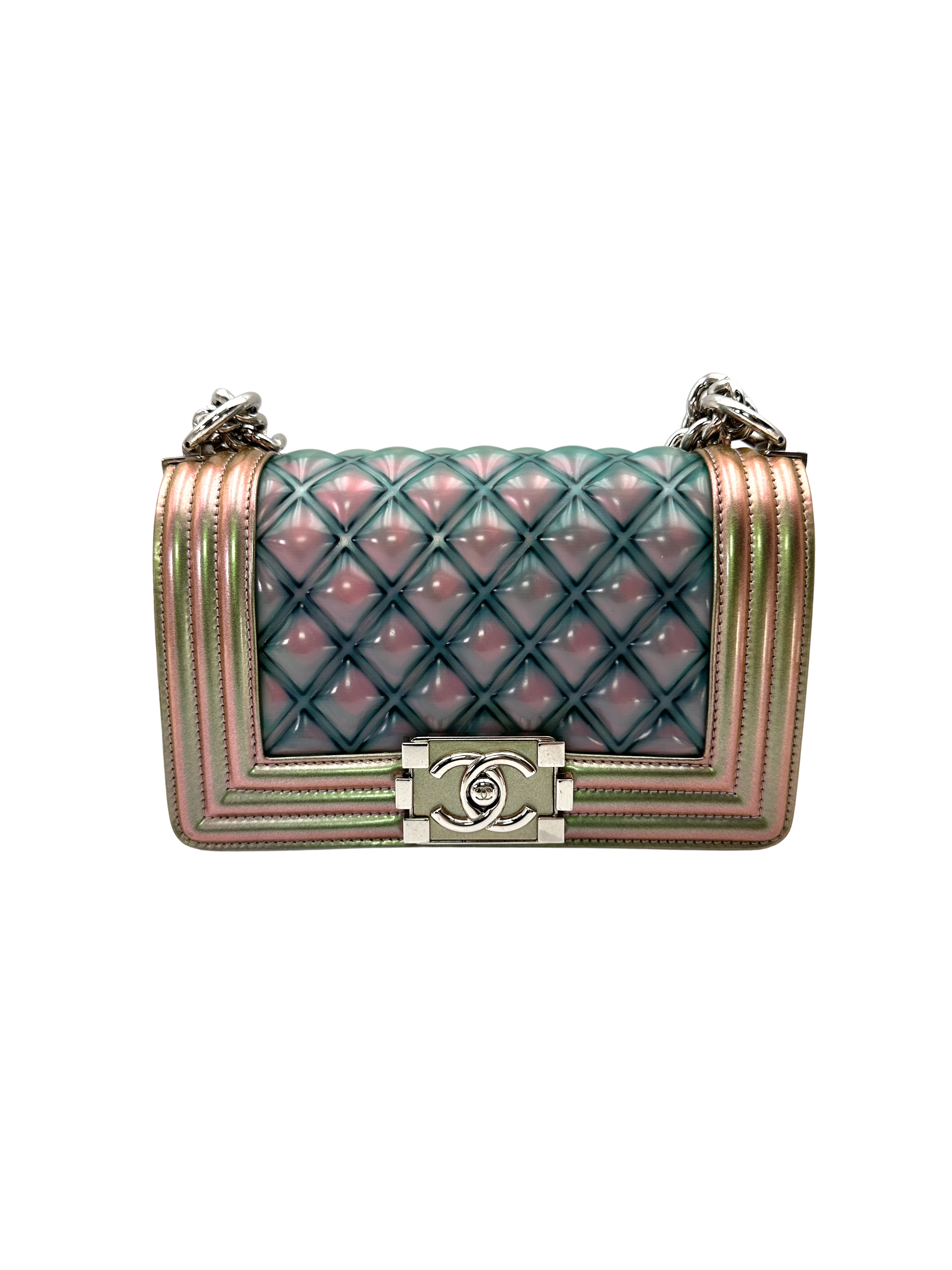 Chanel LeBoy Iridescent Blue Quilted Leather Small Size Flap Bag(25***71) CC2517