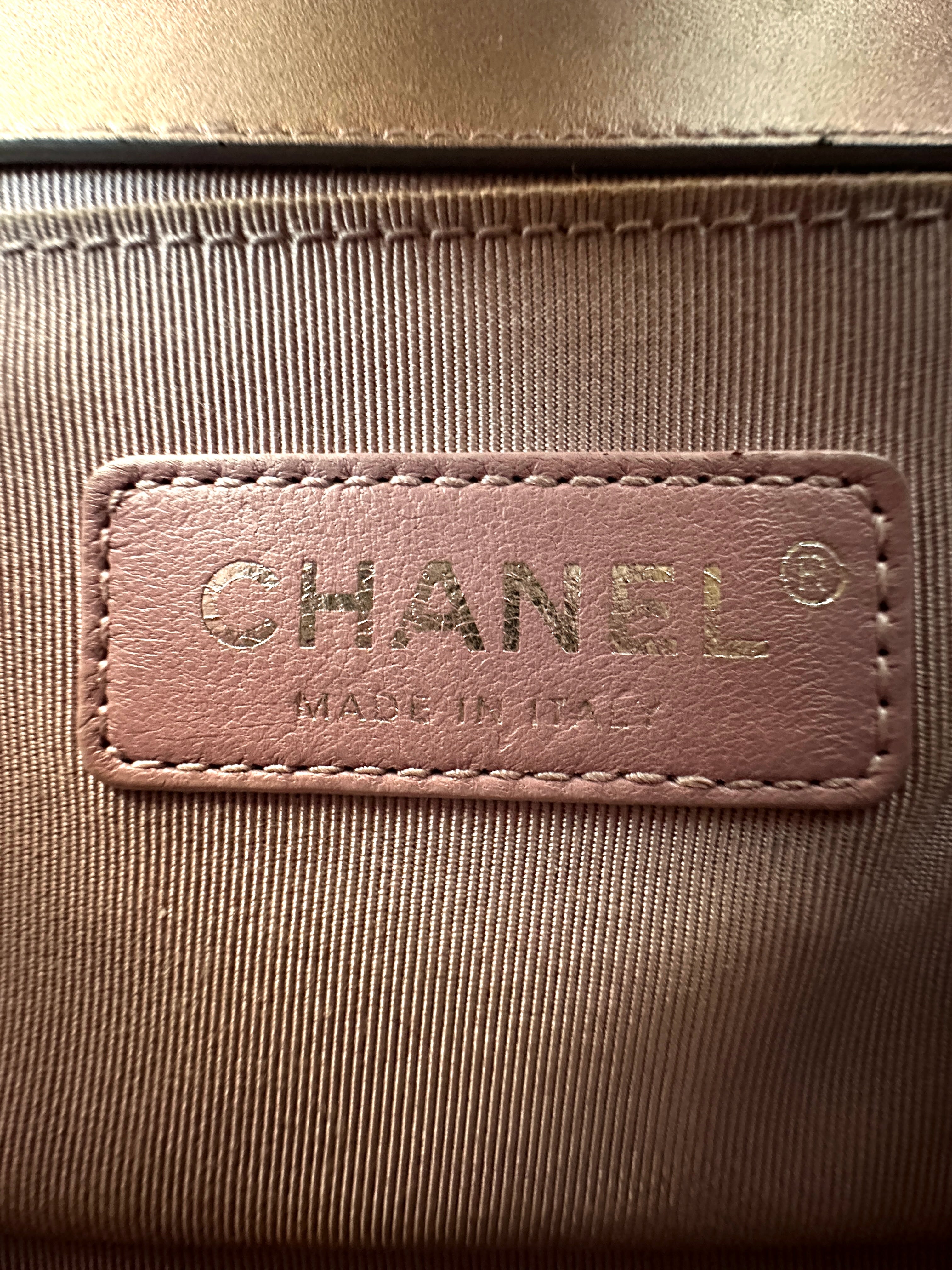 Chanel LeBoy Iridescent Blue Quilted Leather Small Size Flap Bag(25***71) CC2517