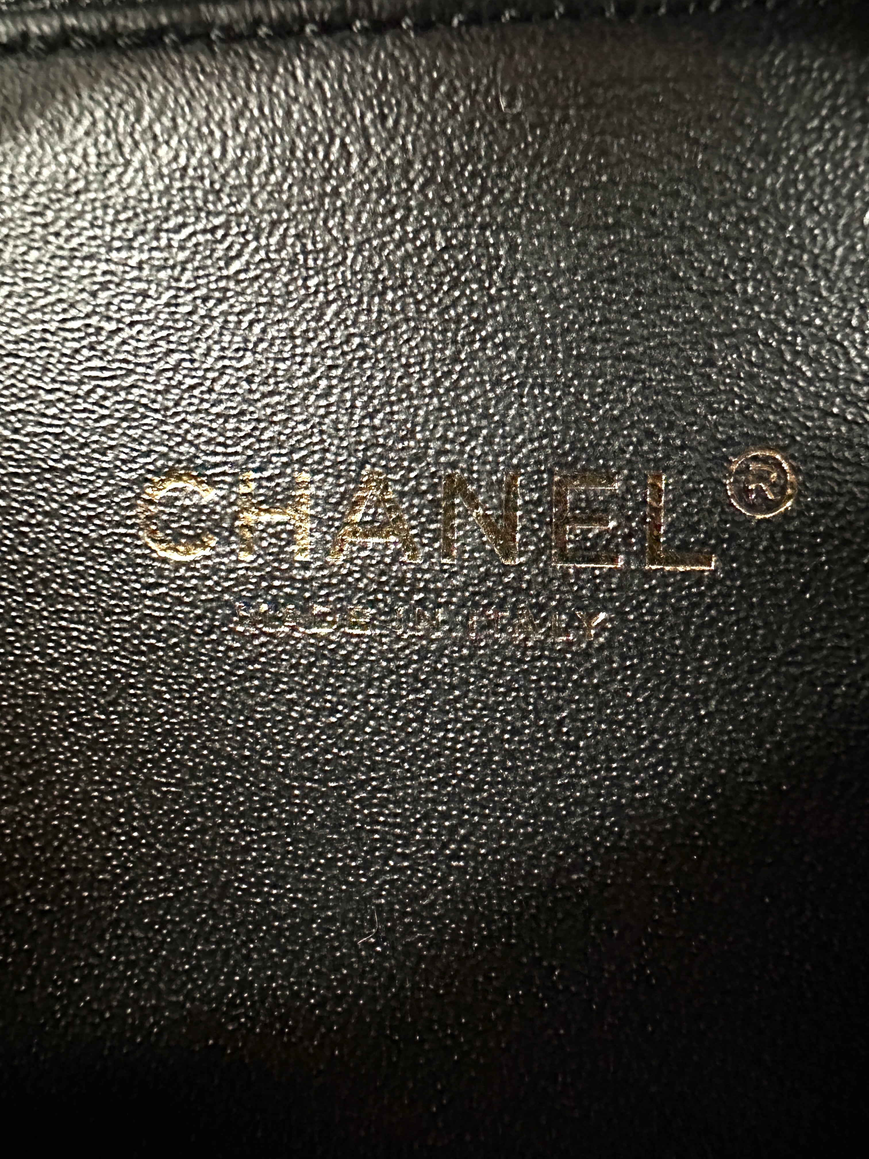 Chanel CC Filigree Black Quilted Leather Vanity Case(25***06) CC2514