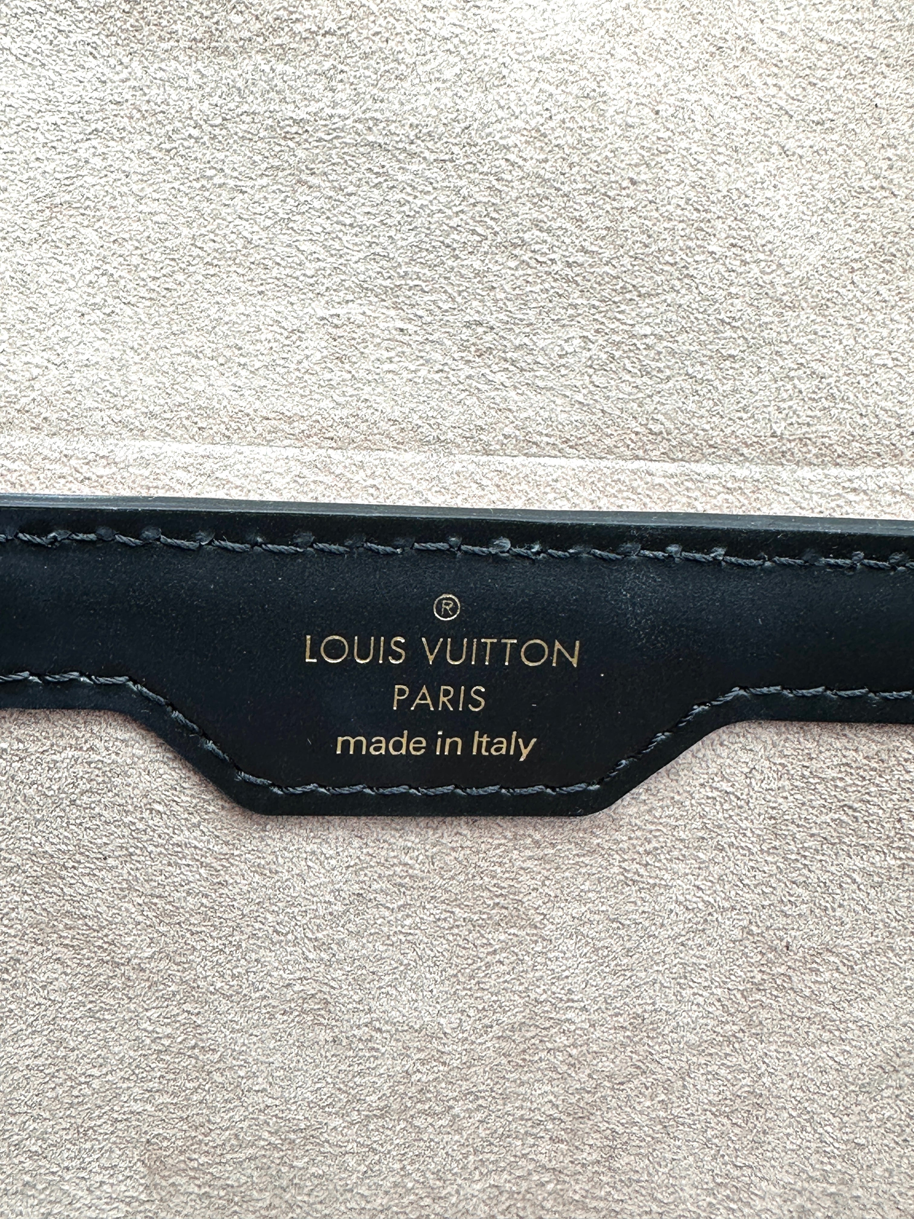 Louis Vuitton Papillon Black Epi Leather Shoulder Bag LV3294