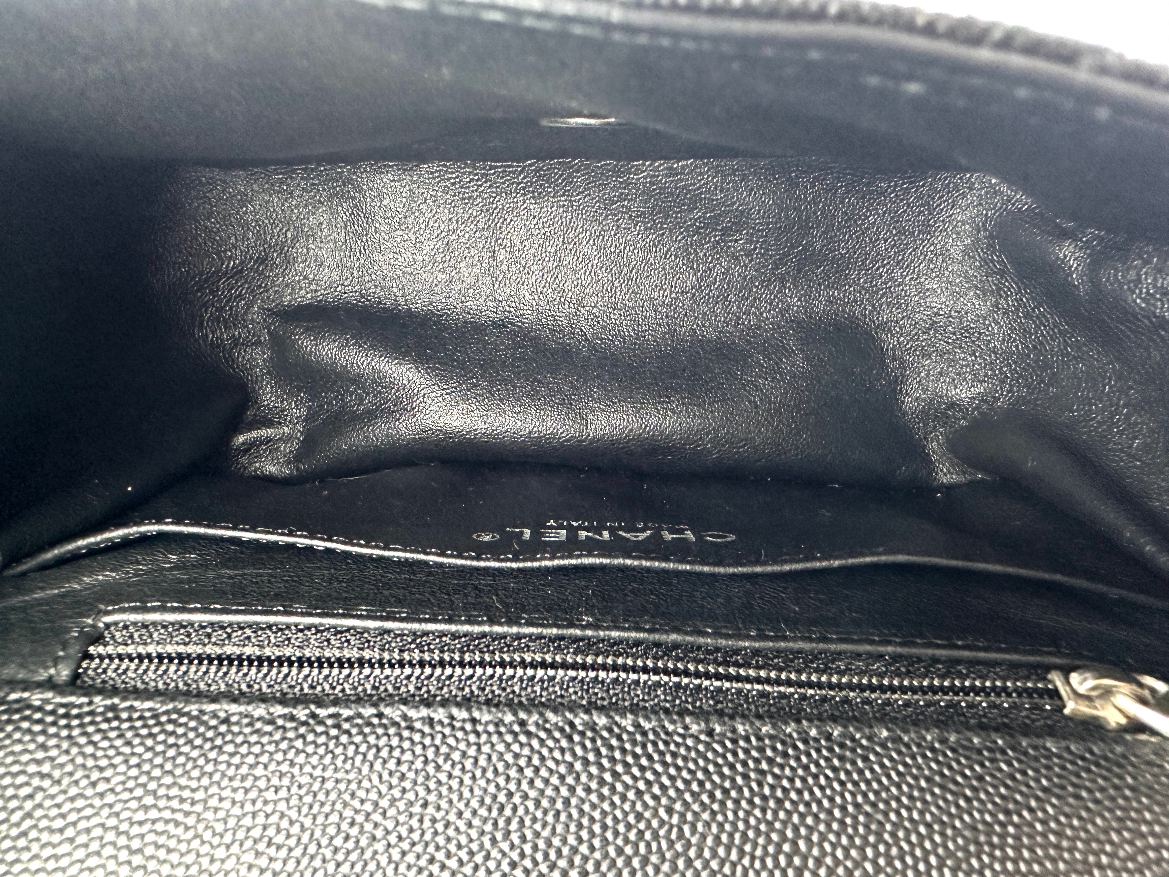 Chanel Classic Flap Black Quilted Leather Mini Shoulder Bag(30***64) CC2522