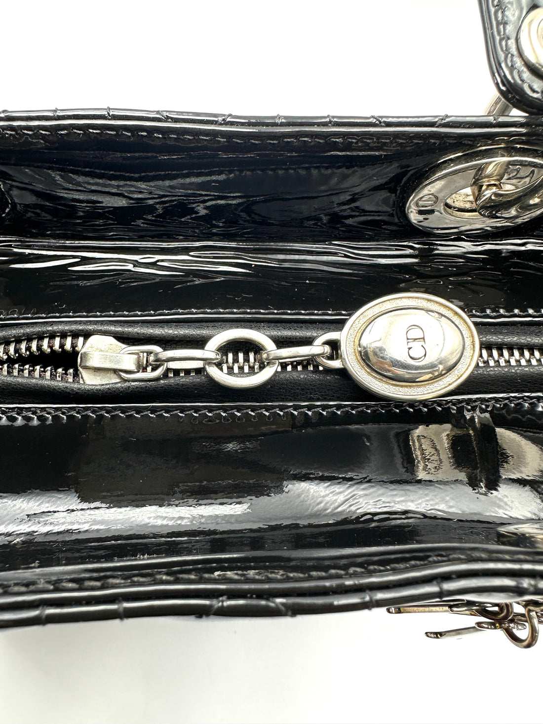 Christian Dior Lady Dior Black Cannage Patent Leather Handle Bag DR909