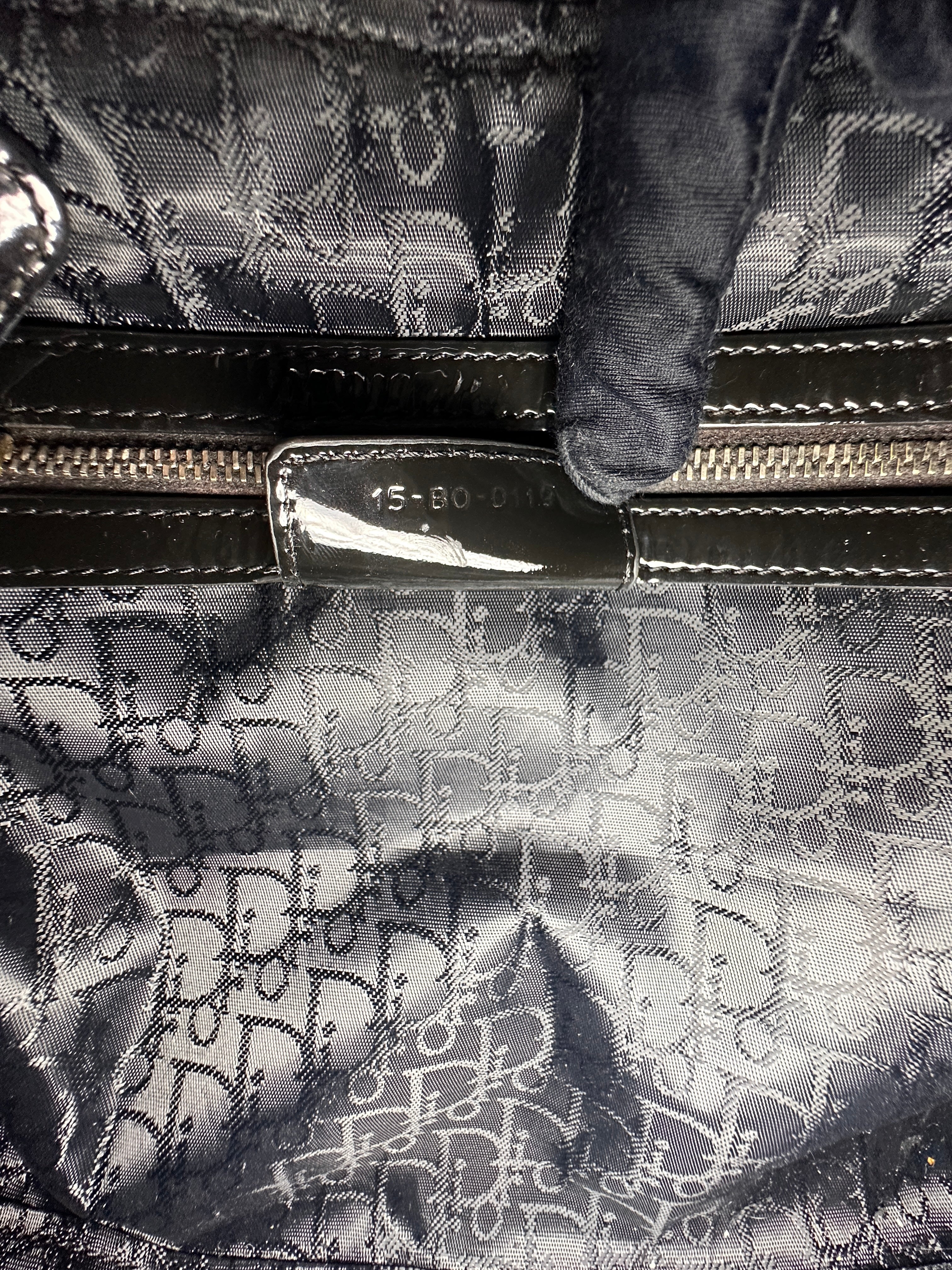 Christian Dior Lady Dior Black Cannage Patent Leather Handle Bag DR909