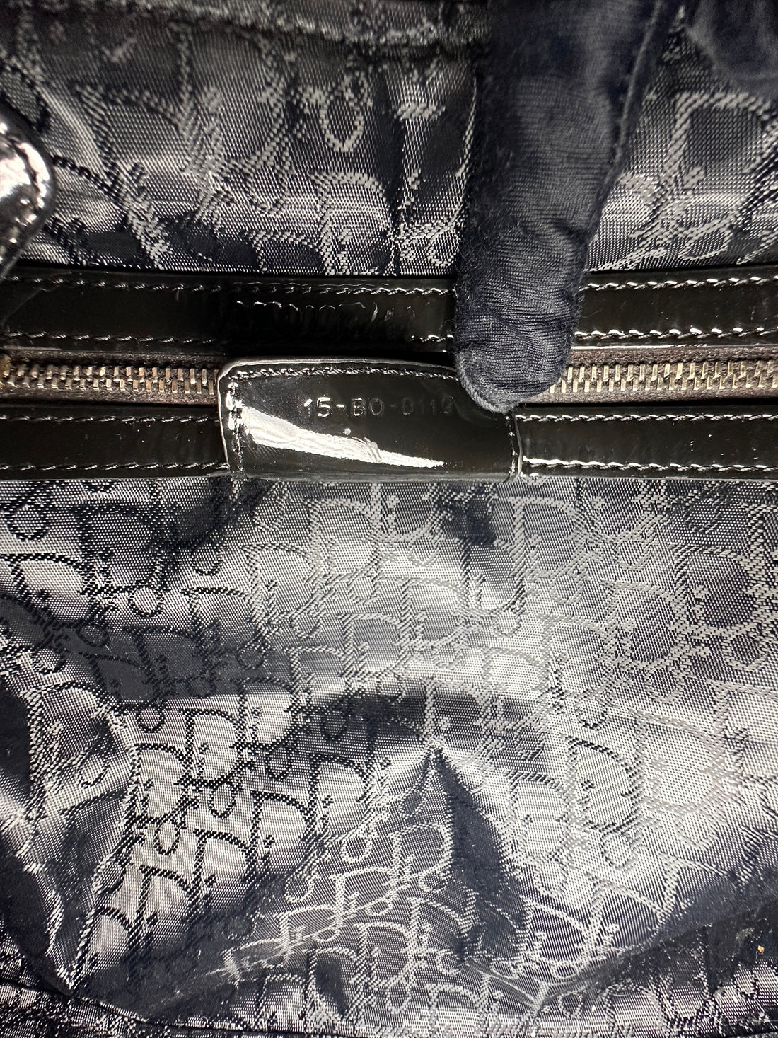 Christian Dior Lady Dior Black Cannage Patent Leather Handle Bag DR909