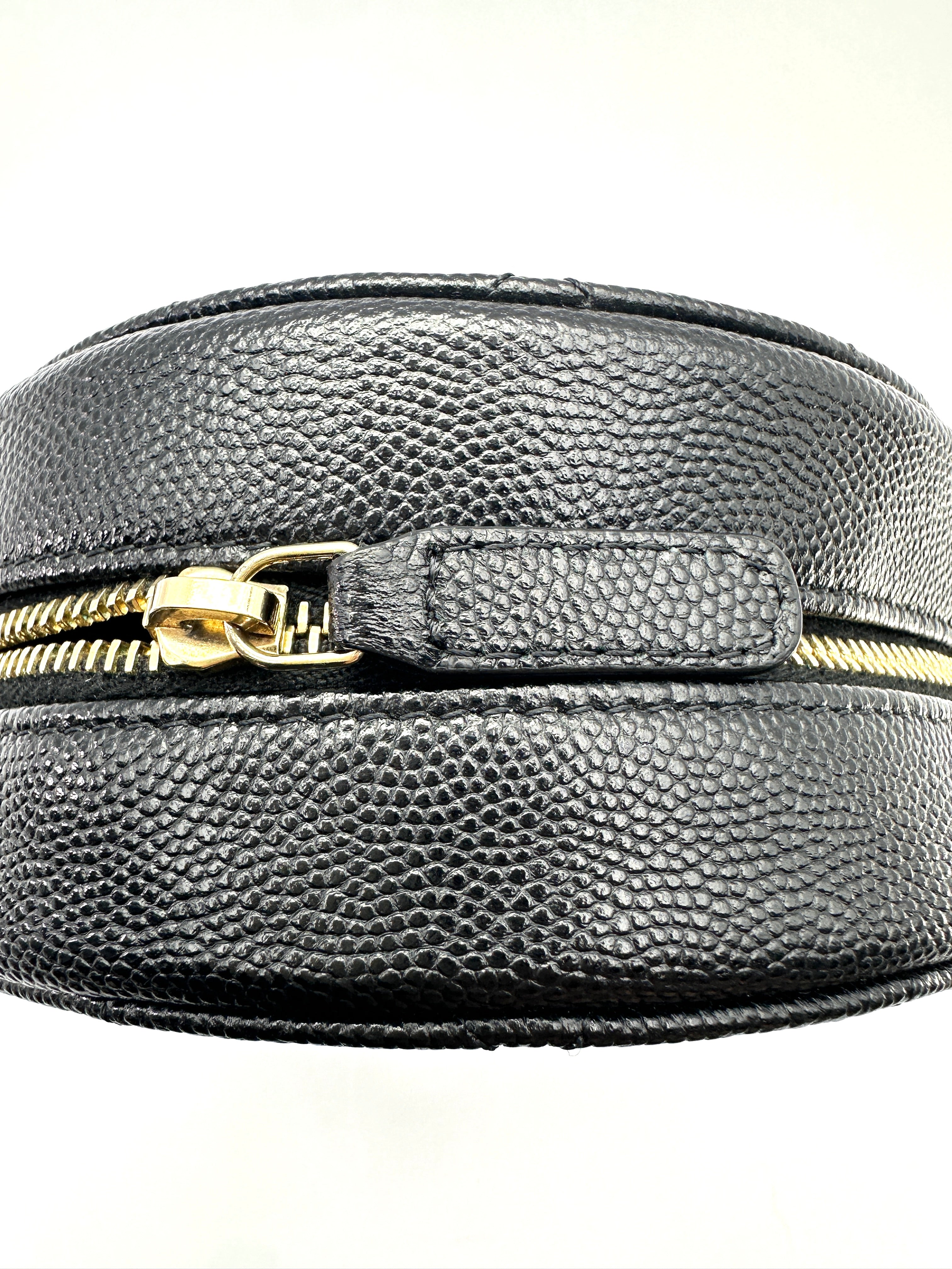 Chanel Black Quilted Leather Round Clutch(29***21) CC2524