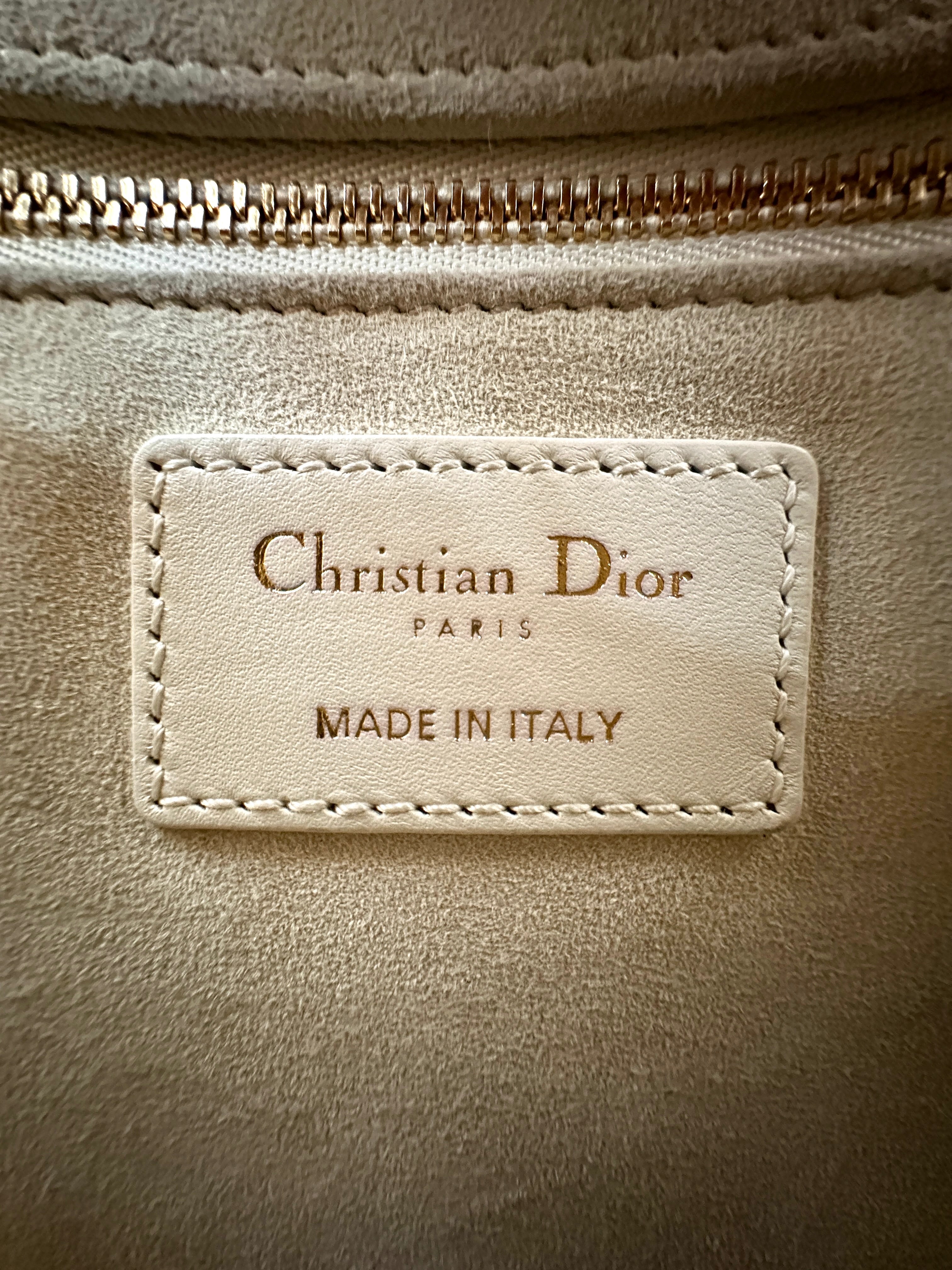 Christian Dior Lady Dior White Heart Cannage Lambskin Handle Bag DR914