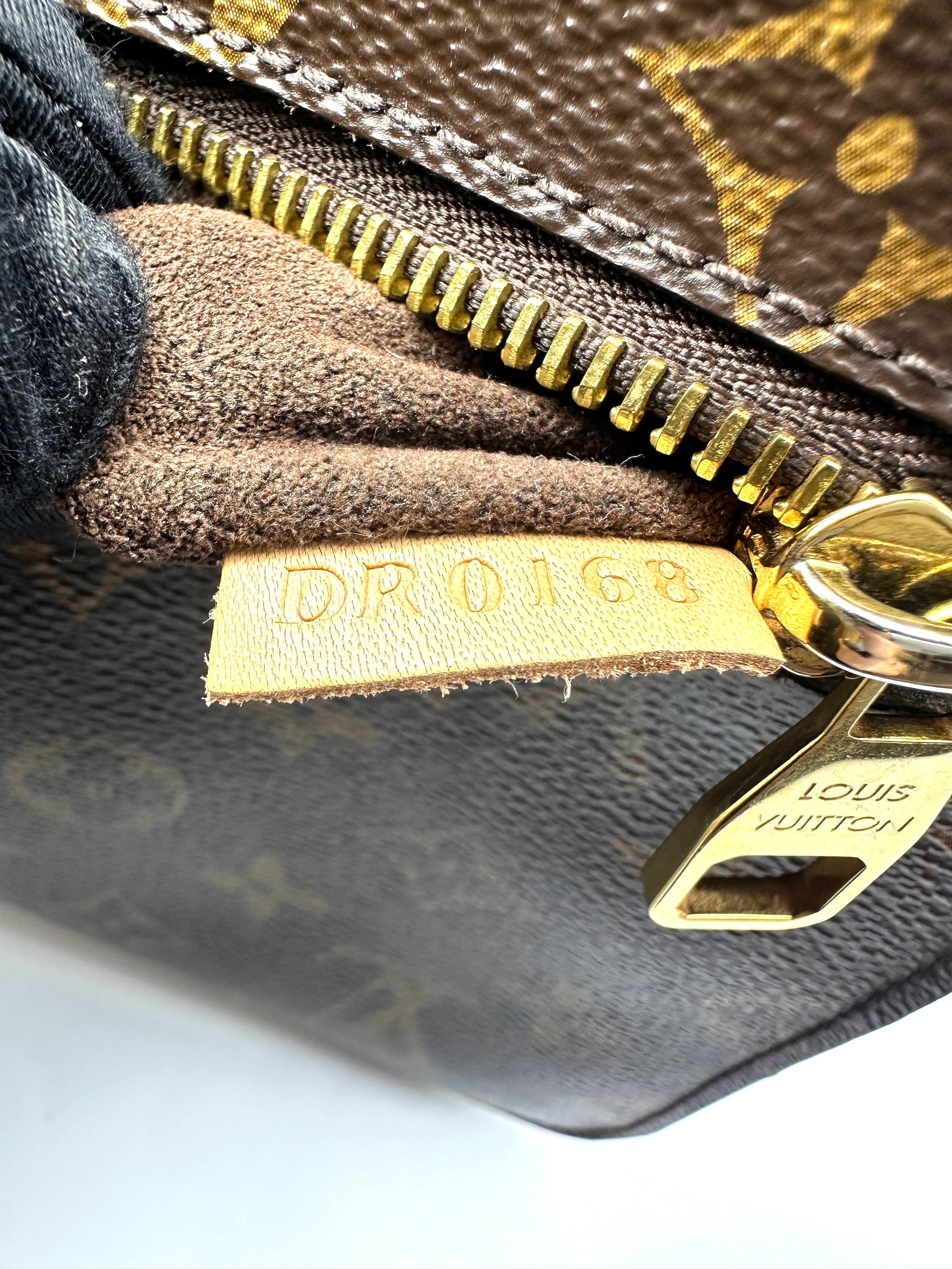 Louis Vuitton Monogram Canvas Pochette Metis LV3302