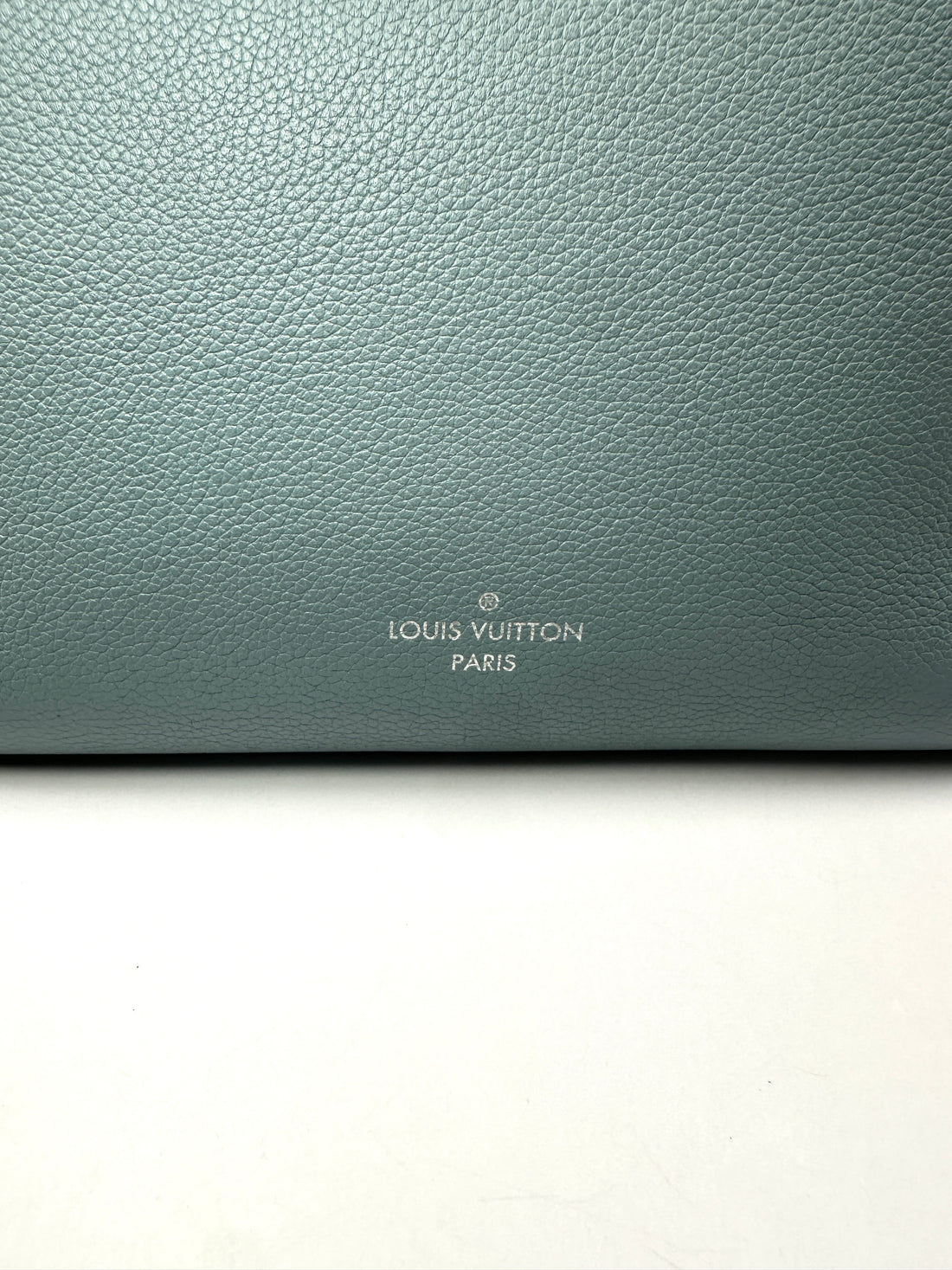 Louis Vuitton Lockme Cabas Black/Blue Leather Handle Bag LV3306