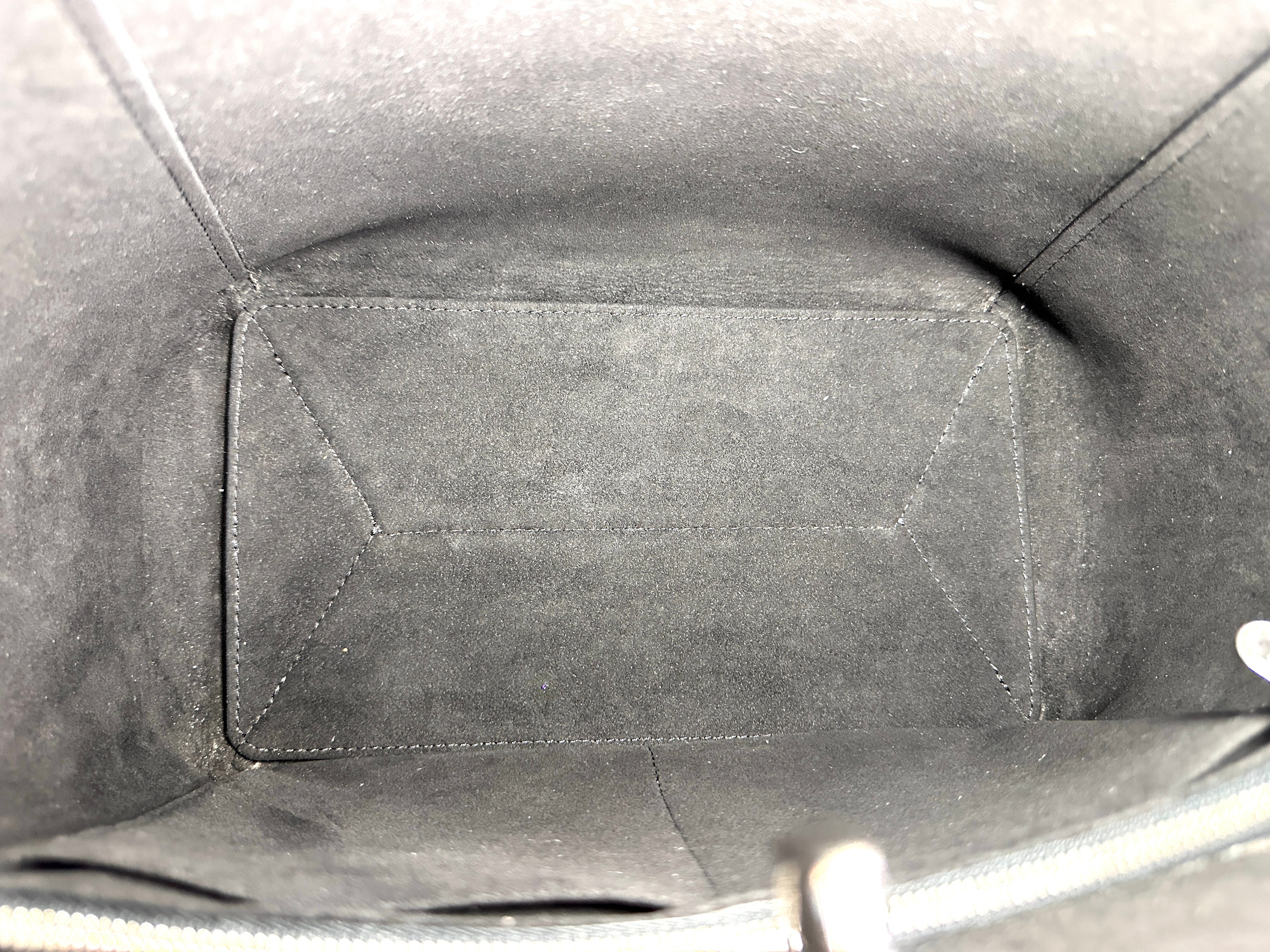 Louis Vuitton Lockme Cabas Black/Blue Leather Handle Bag LV3306