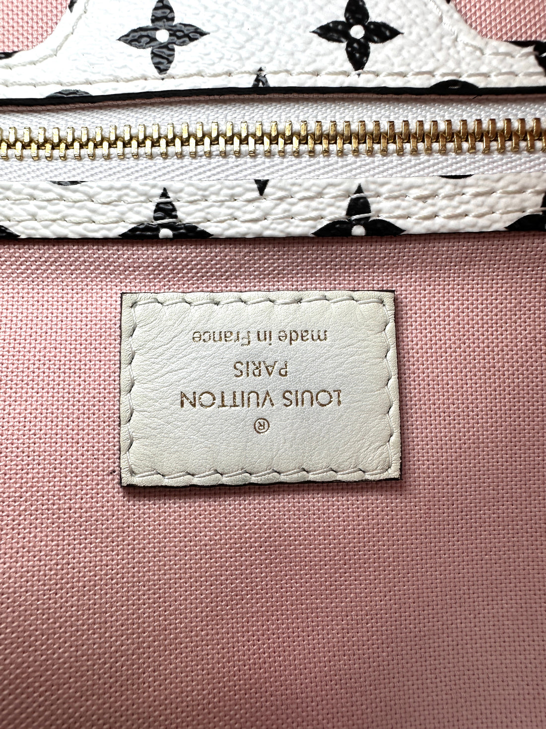 Louis Vuitton Neverfull MM Red/White Giant Monogram Canvas Handle Bag LV3305