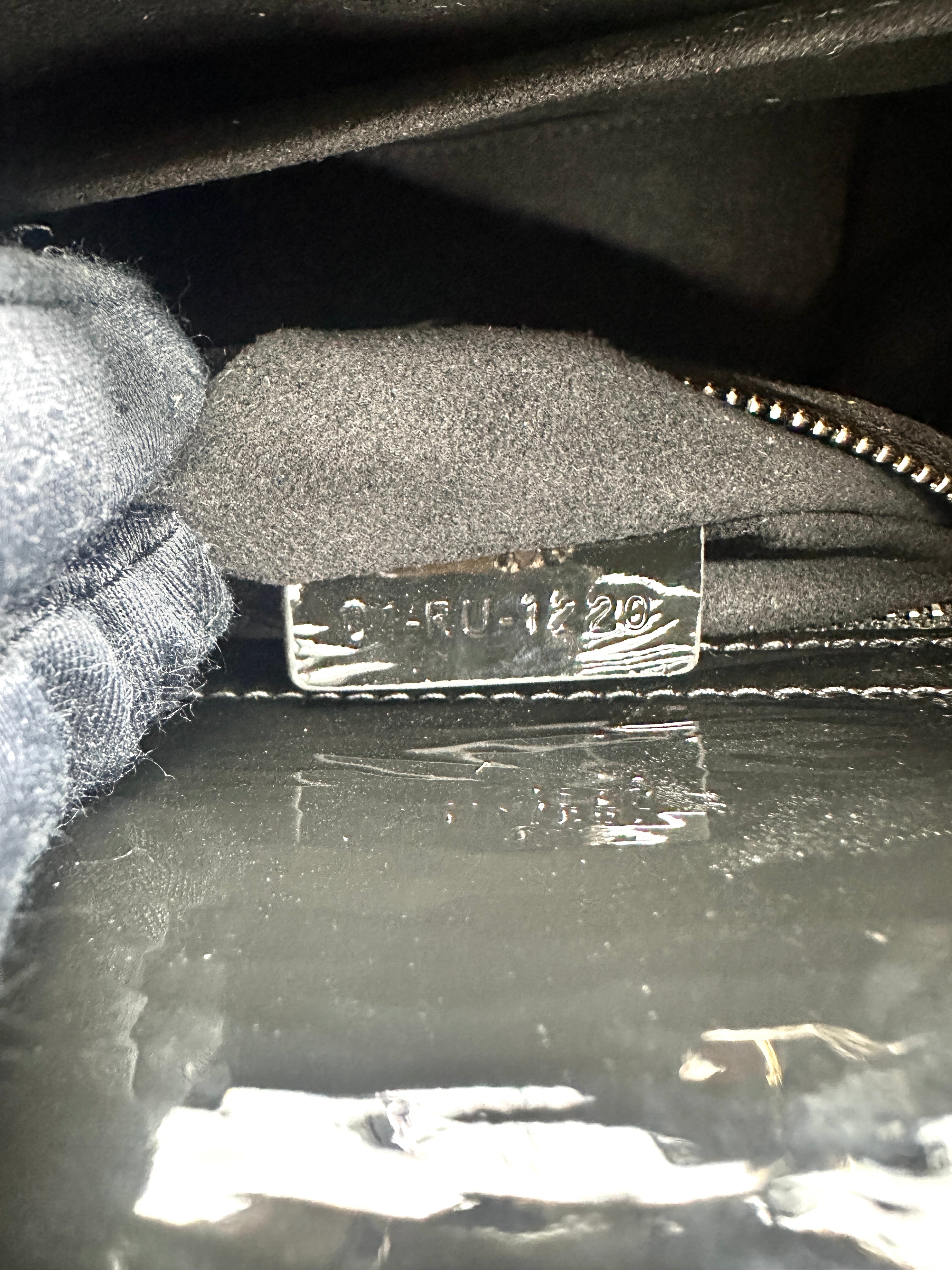 Christian Dior Lady Dior Black Cannage Patent Leather Handle Bag DR920