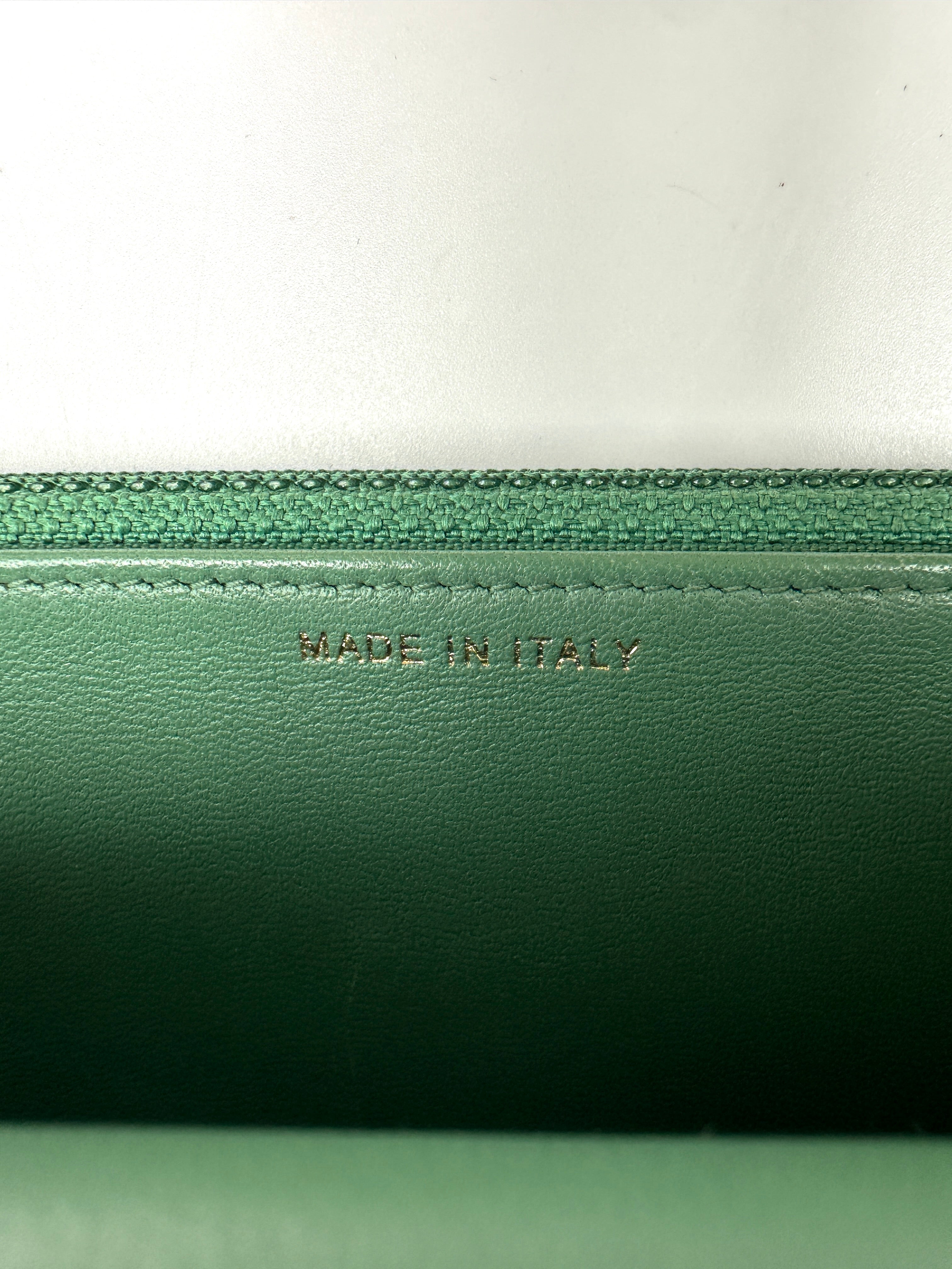 Chanel Timeless Classic Green Chevron Quilted Lambskin Wallet On Chain(23***93) CC2535