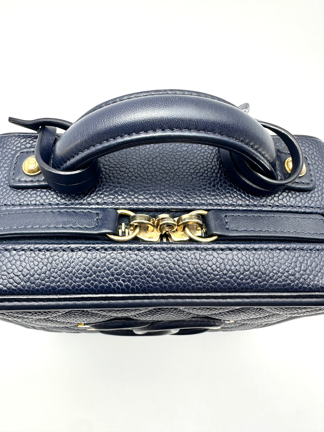 Chanel CC Filigree Navy Quilted Leather Vanity Case(27***65) CC2536