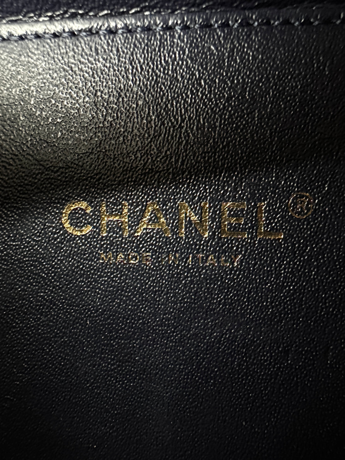 Chanel CC Filigree Navy Quilted Leather Vanity Case(27***65) CC2536