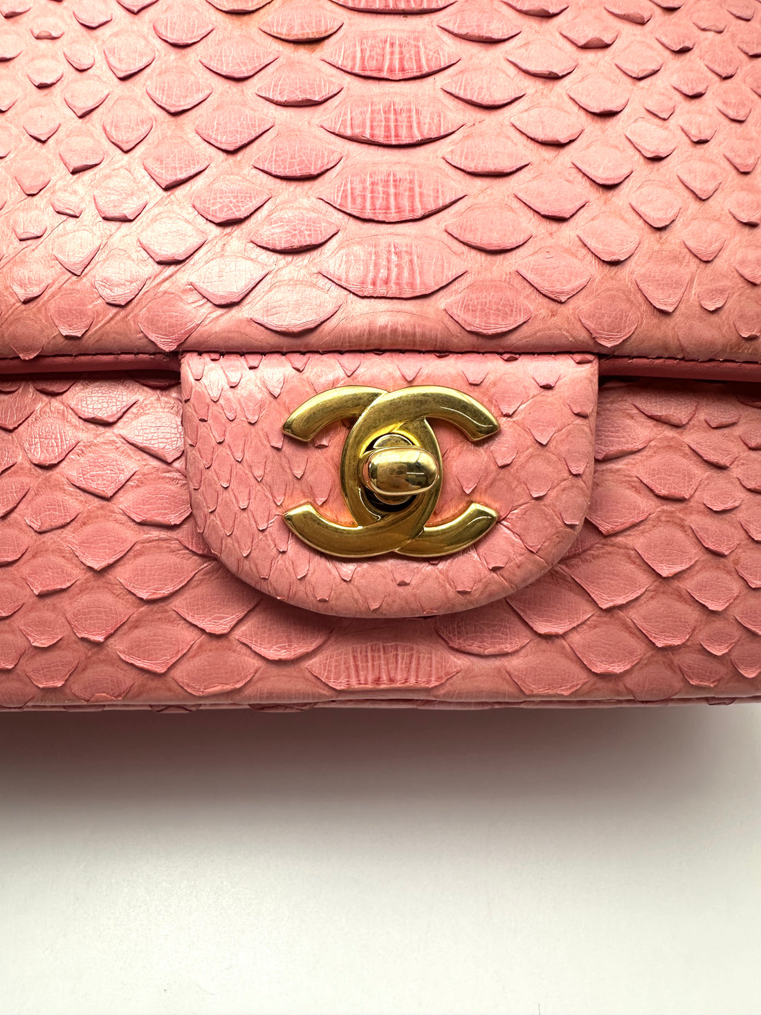 Chanel Classic Flap Pink Python Leather Mini Shoulder Bag(20***93) CC2537