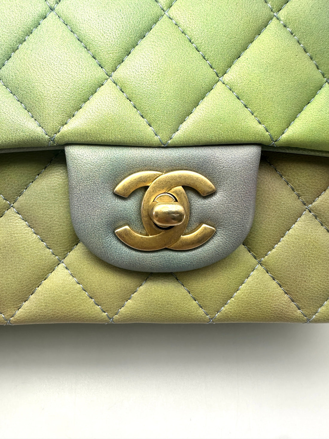 Chanel Iridescent Ombre Green Quilted Leather Top Handle Flap Bag(T2***58) IRIS267