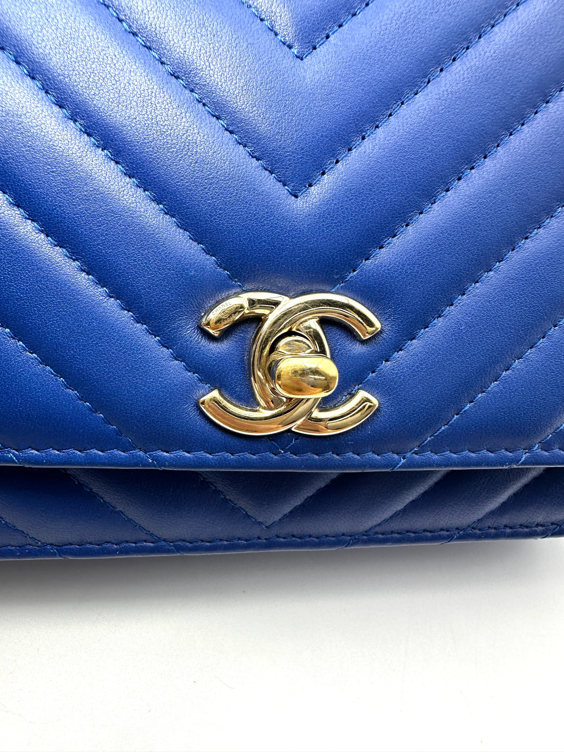 Chanel Trendy CC Blue Chevron Quilted Leather Wallet On Chain(26***48) CC2538