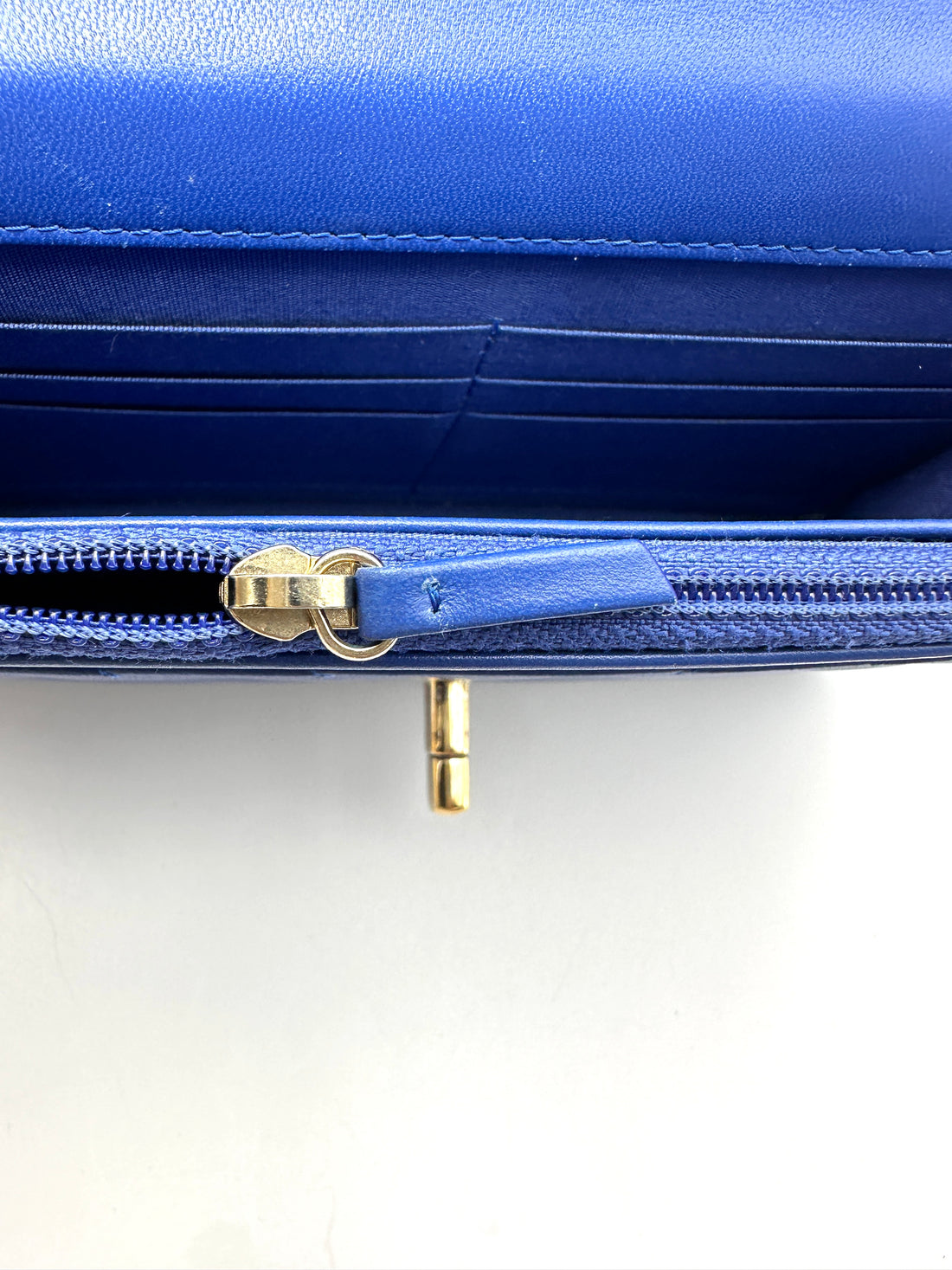 Chanel Trendy CC Blue Chevron Quilted Leather Wallet On Chain(26***48) CC2538