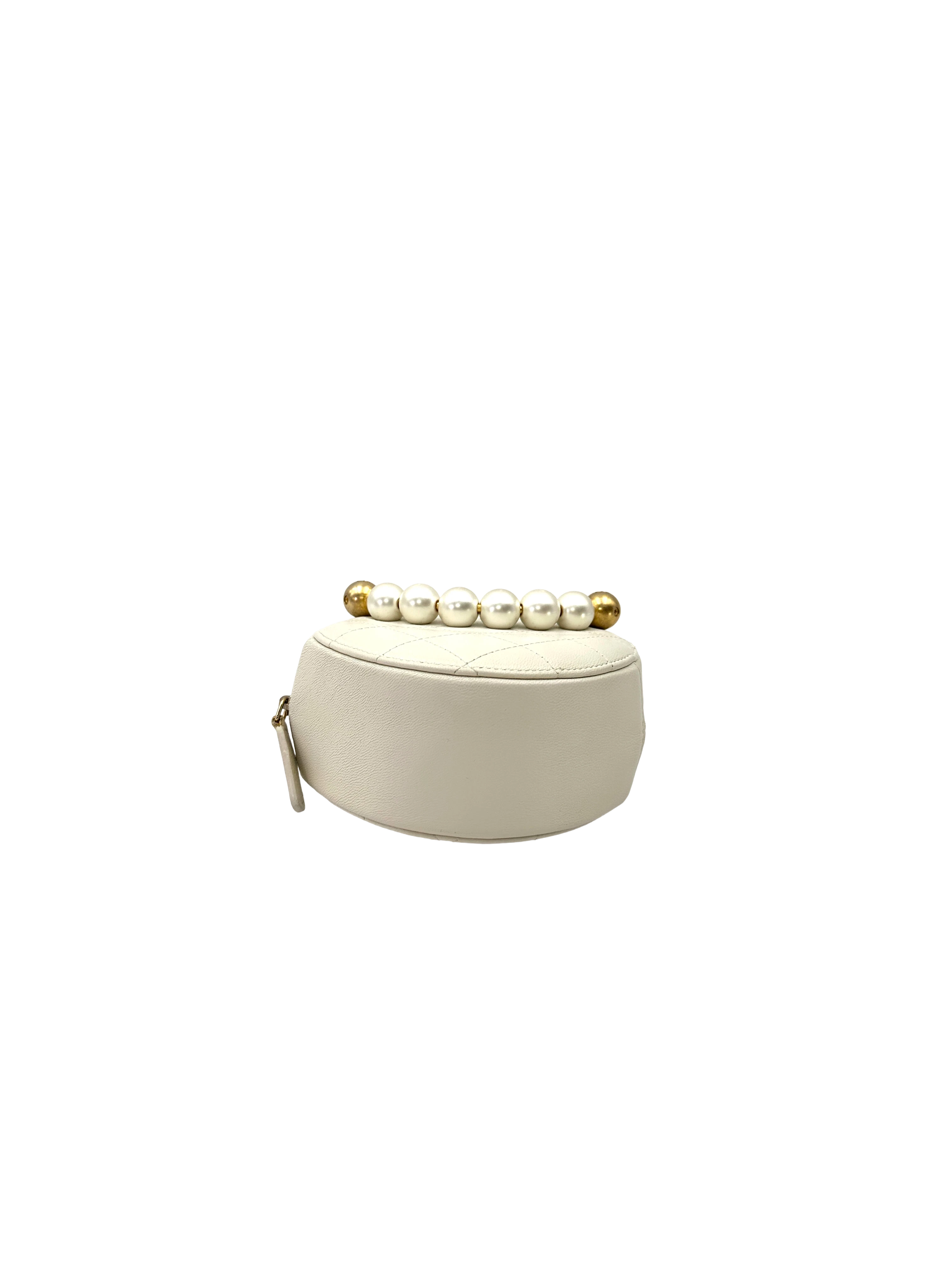 Chanel Pearl-Embellished White Quilted Leather Round Clutch(29***17) CC2546