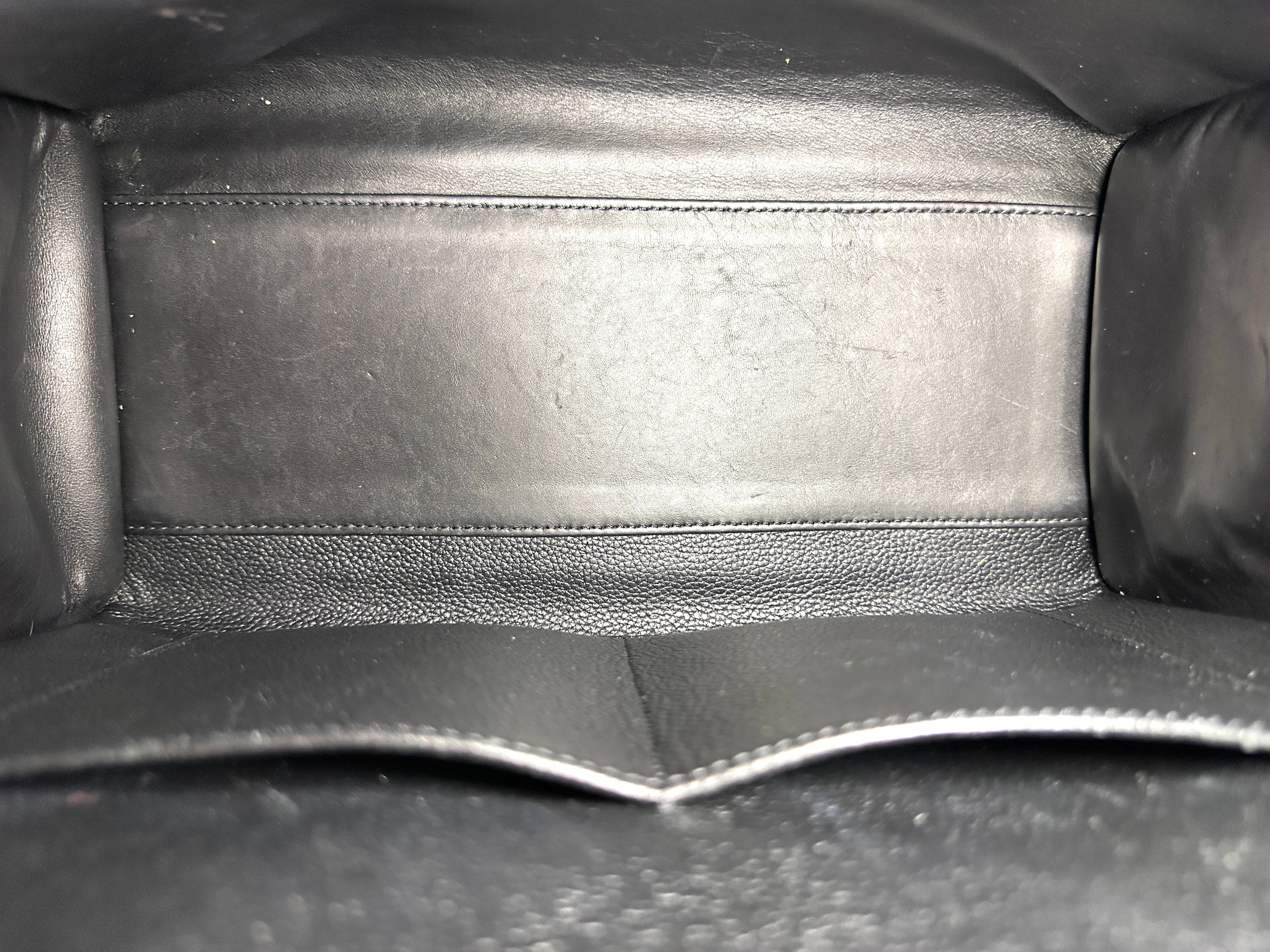 Louis Vuitton City Steamer Black/White Taurillon Leather Handle Bag LV3318