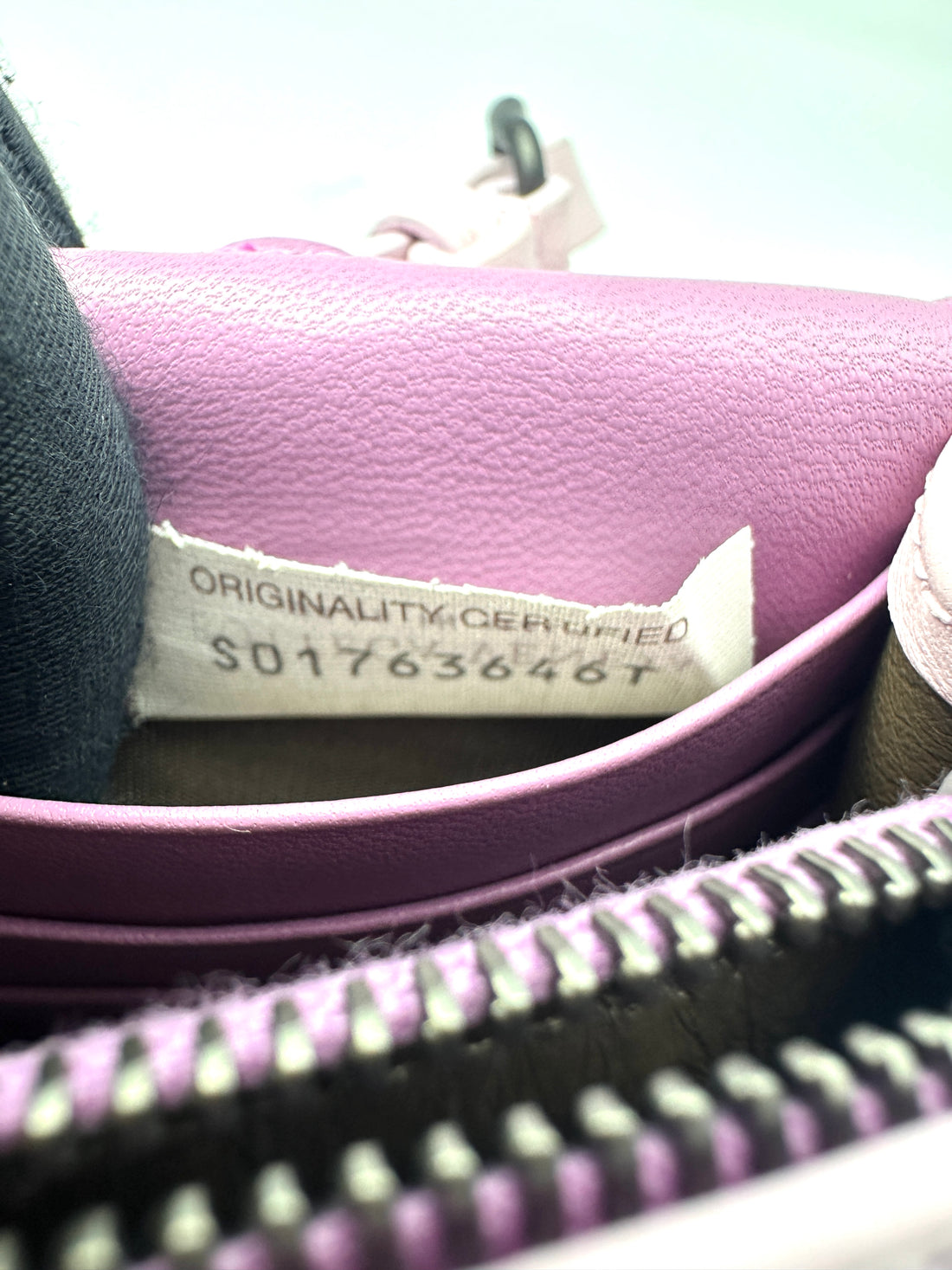Bottega Veneta Pink Intrecciato Wallet On Chain BV141