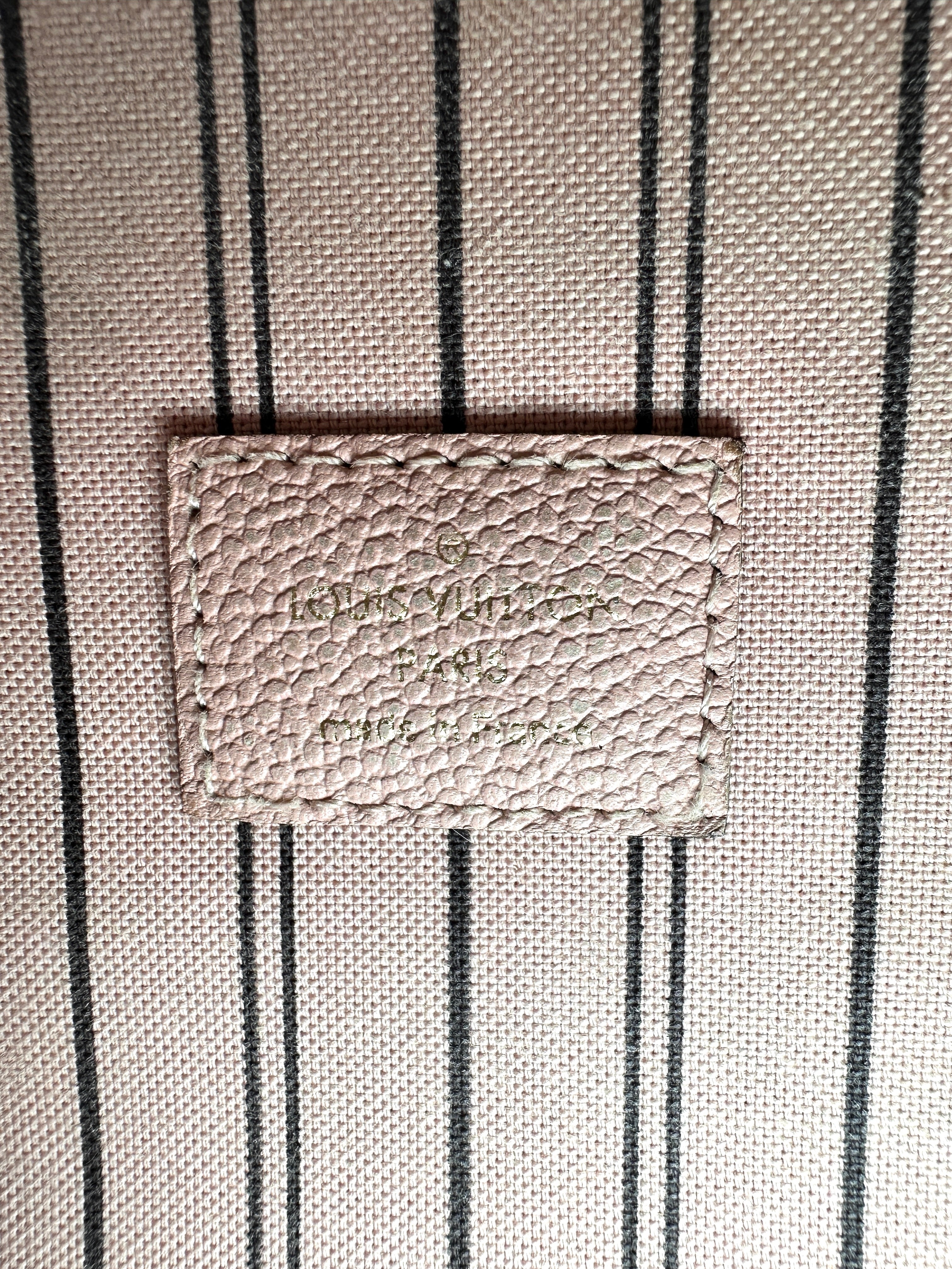 Louis Vuitton Pink Monogram Empreinte Leather Pochette Metis LV3321