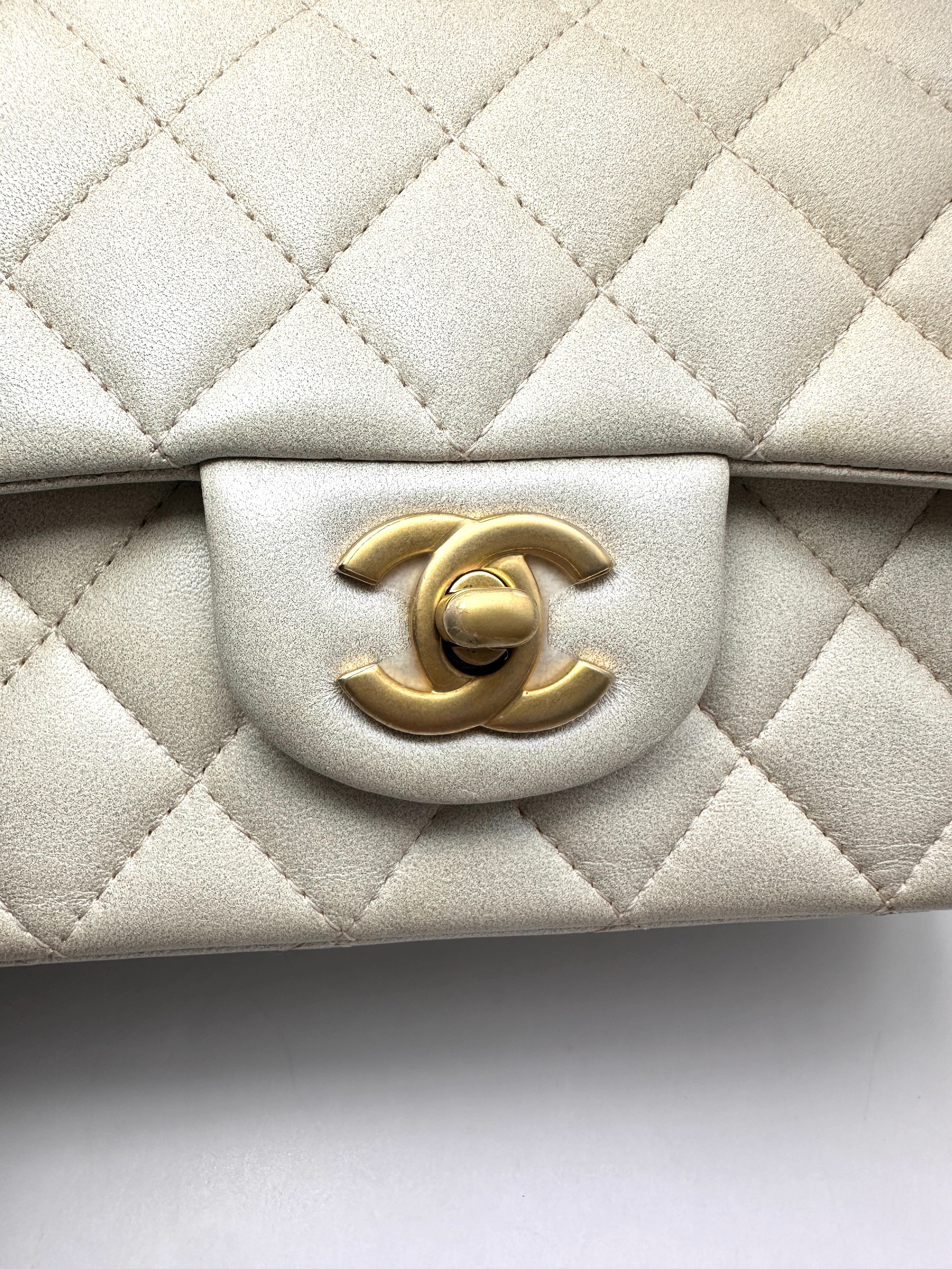 Chanel White Quilted Leather Top Handle Flap Bag(31***92) CC2549