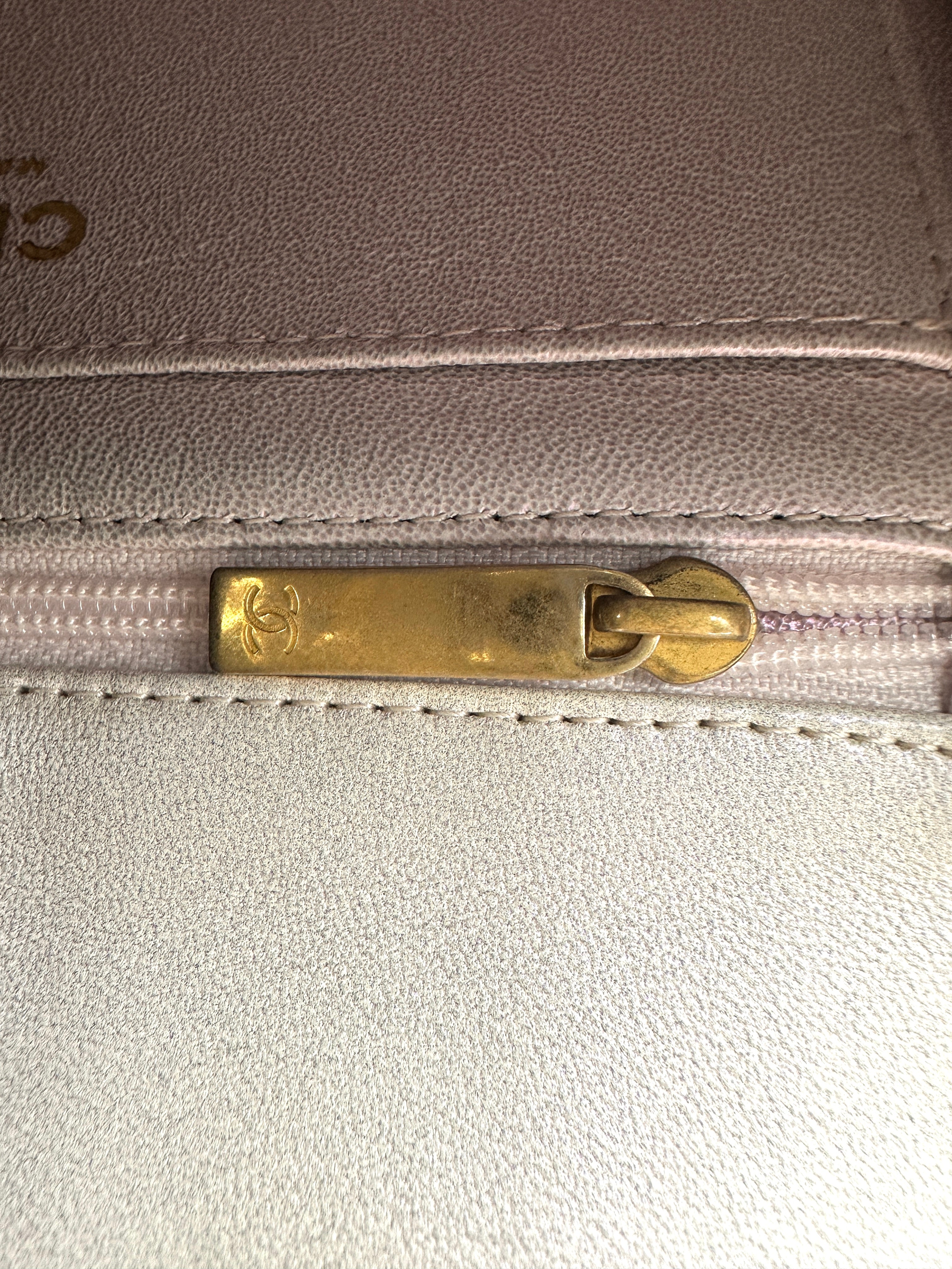 Chanel White Quilted Leather Top Handle Flap Bag(31***92) CC2549