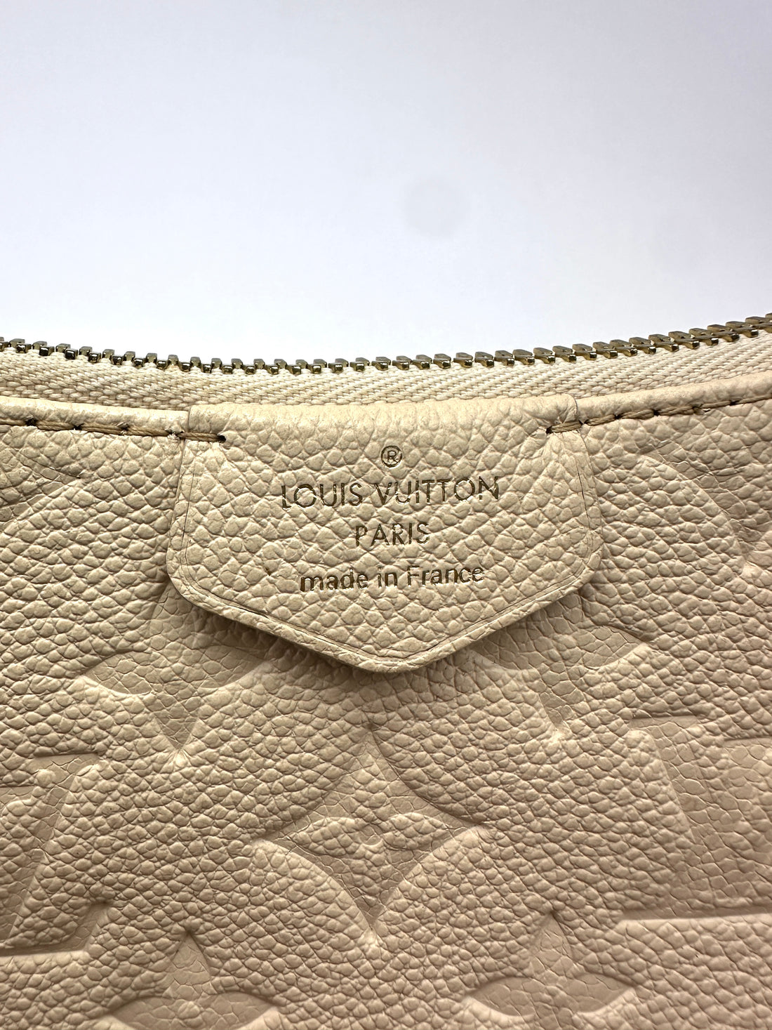 Louis Vuitton Easy Pouch On Strap White Monogram Empreinte Leather Pouch LV3325