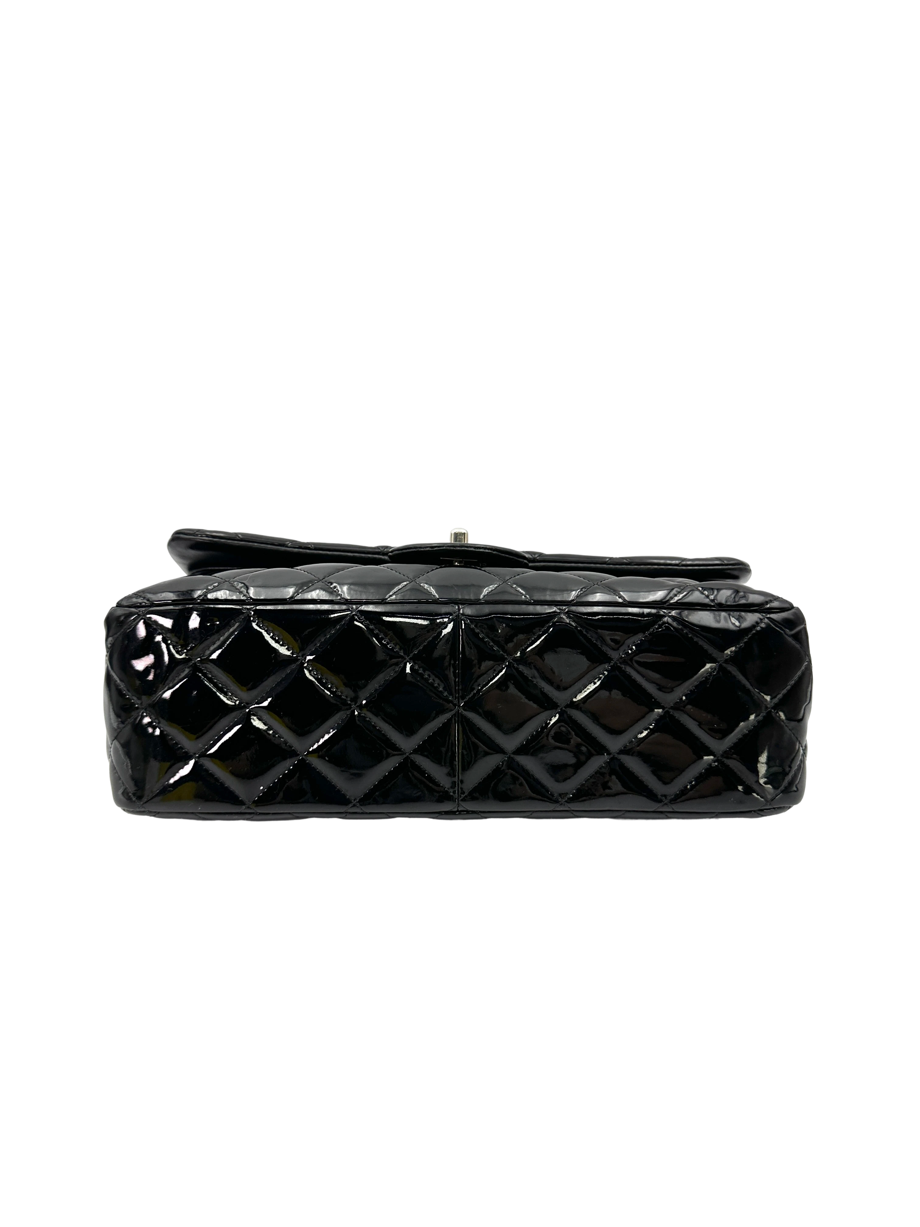 Chanel Classic Flap Black Quilted Patent Leather Jumbo Shoulder Bag With Silver Buckle(15***49) CC2556