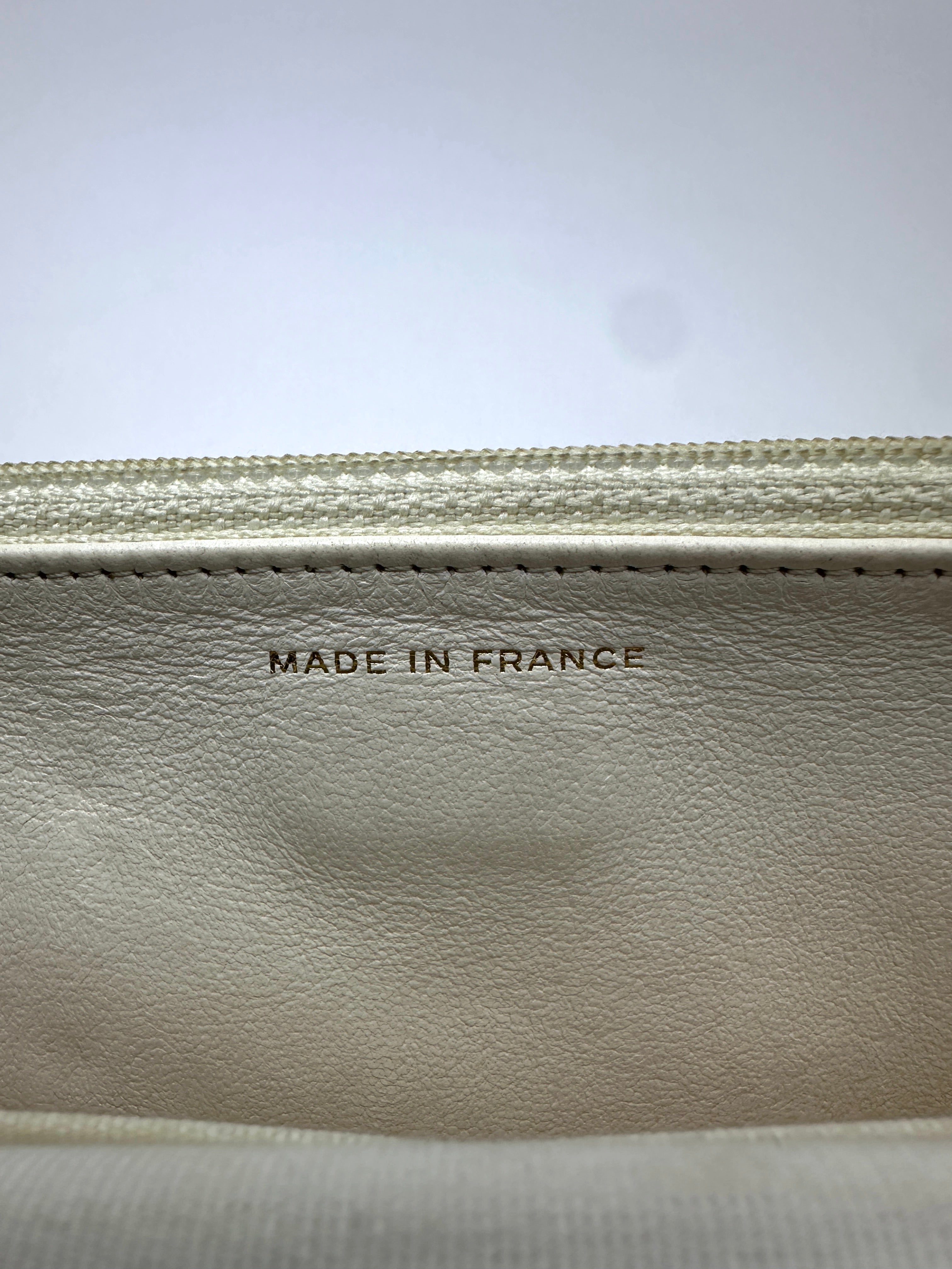 Chanel 23S Trendy CC White Quilted Leather Wallet On Chain(LC***K5) CC2564