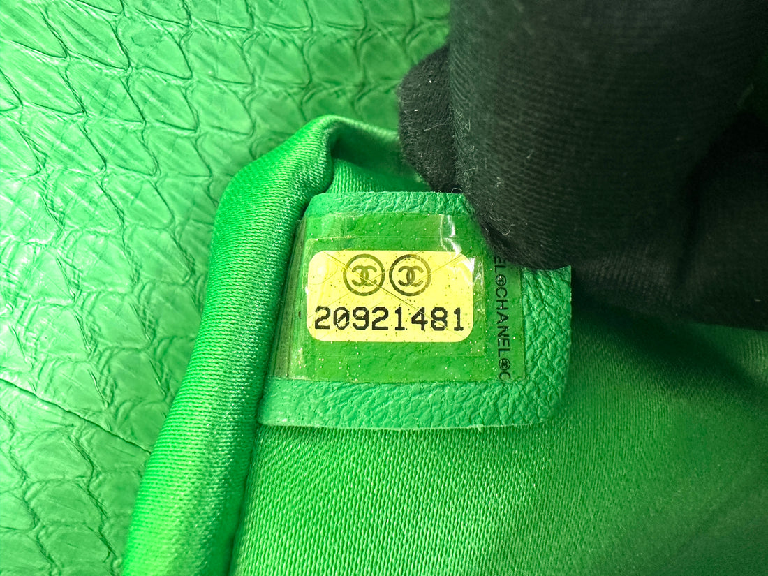 Chanel Classic Flap Green Quilted Python Leather Top Handle Bag(20***81) CC2557