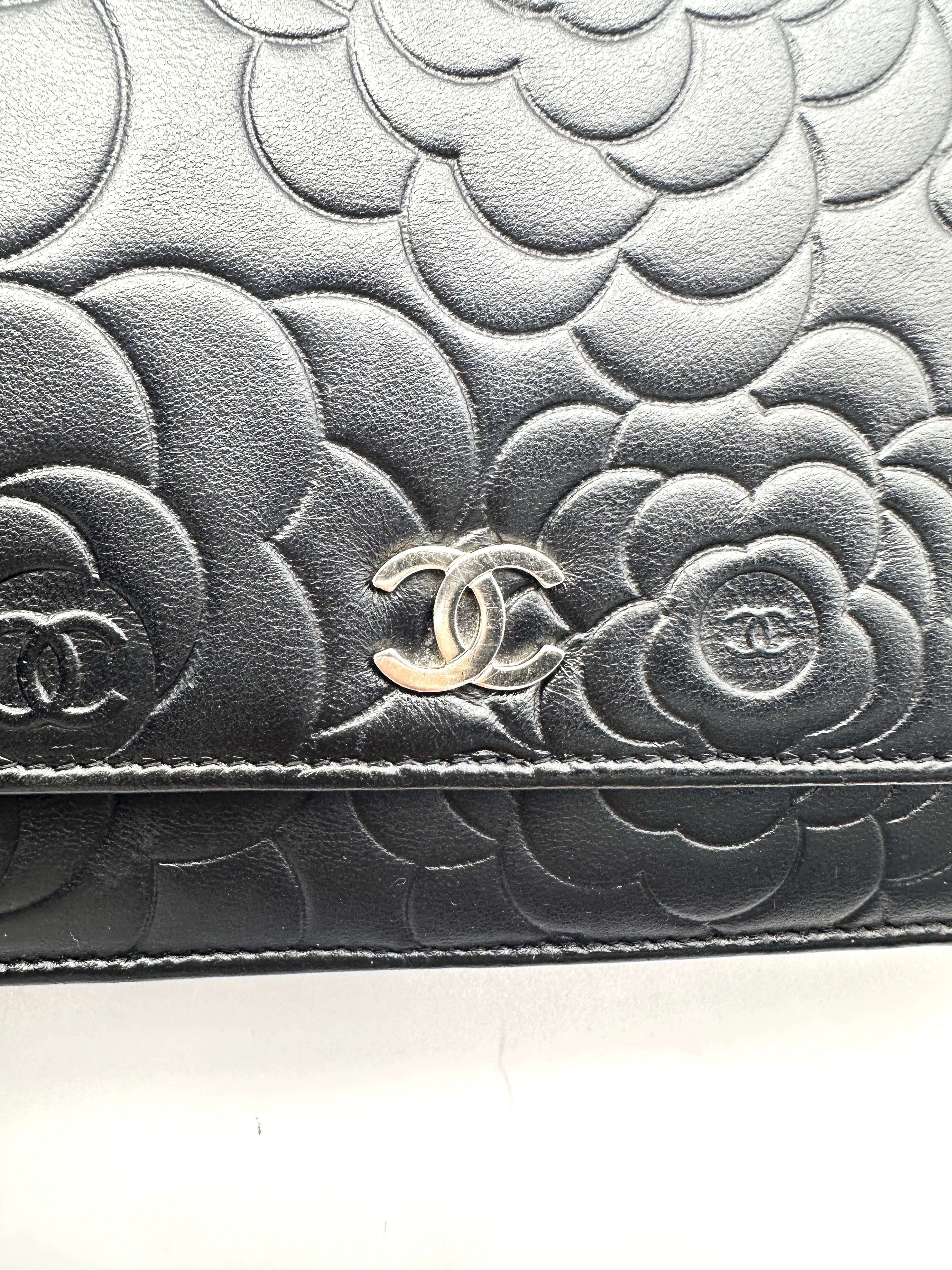 Chanel Black Camellia Embossed Lambskin Wallet On Chain(19***79) CC2566