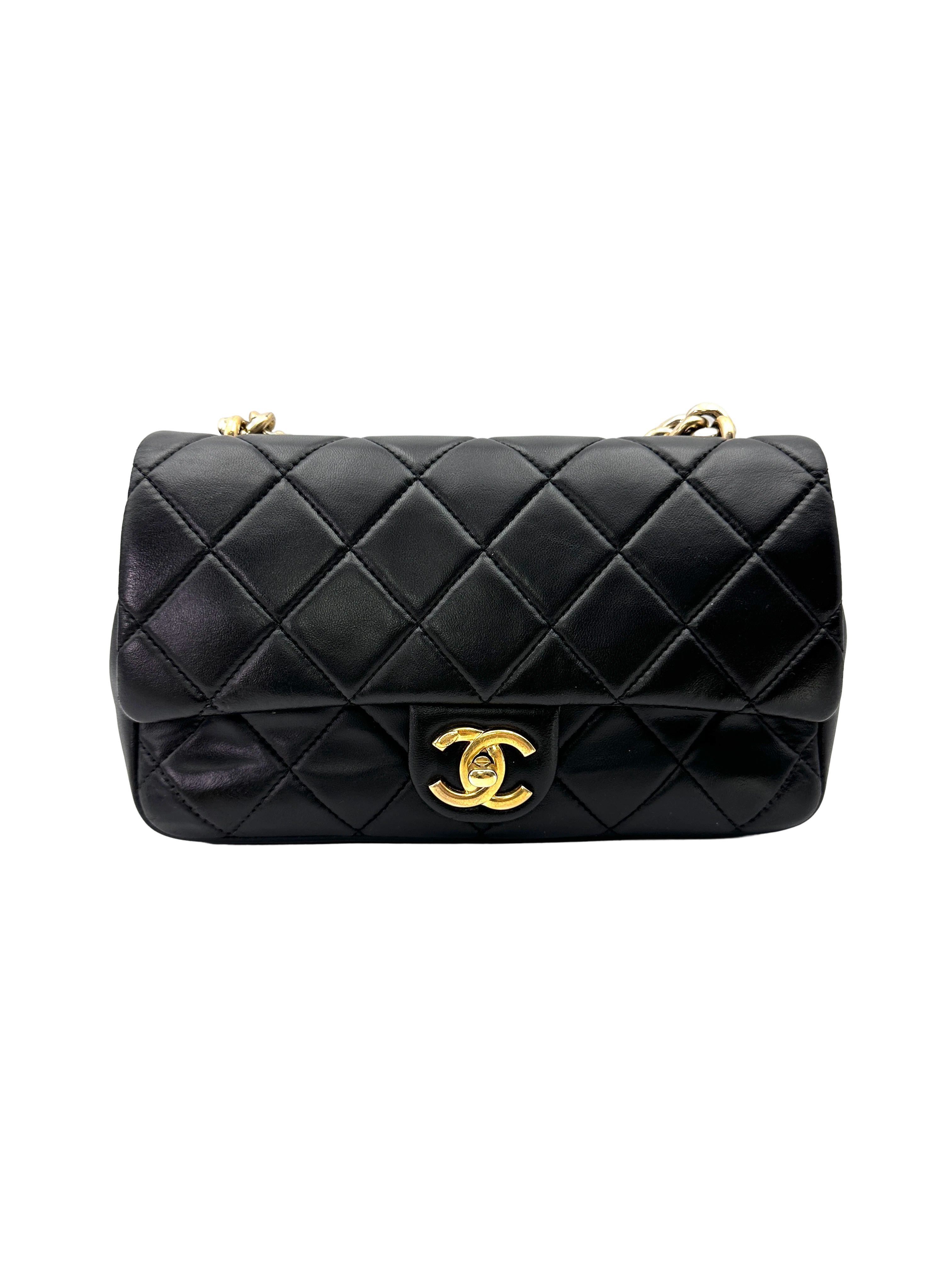 Chanel Classic Flap Black Quilted Leather Mini Shoulder Bag(29***39) CC2562
