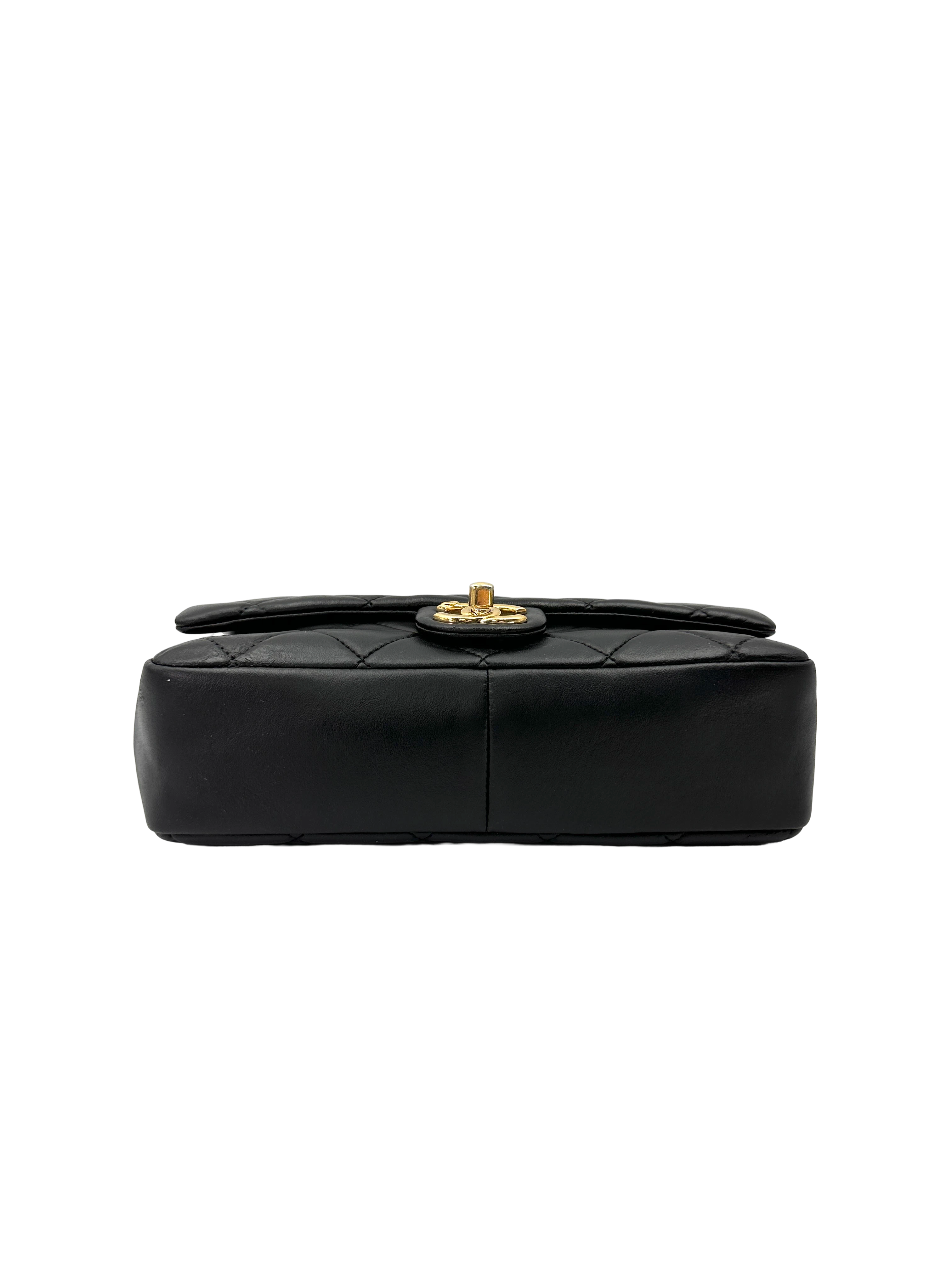 Chanel Classic Flap Black Quilted Leather Mini Shoulder Bag(29***39) CC2562