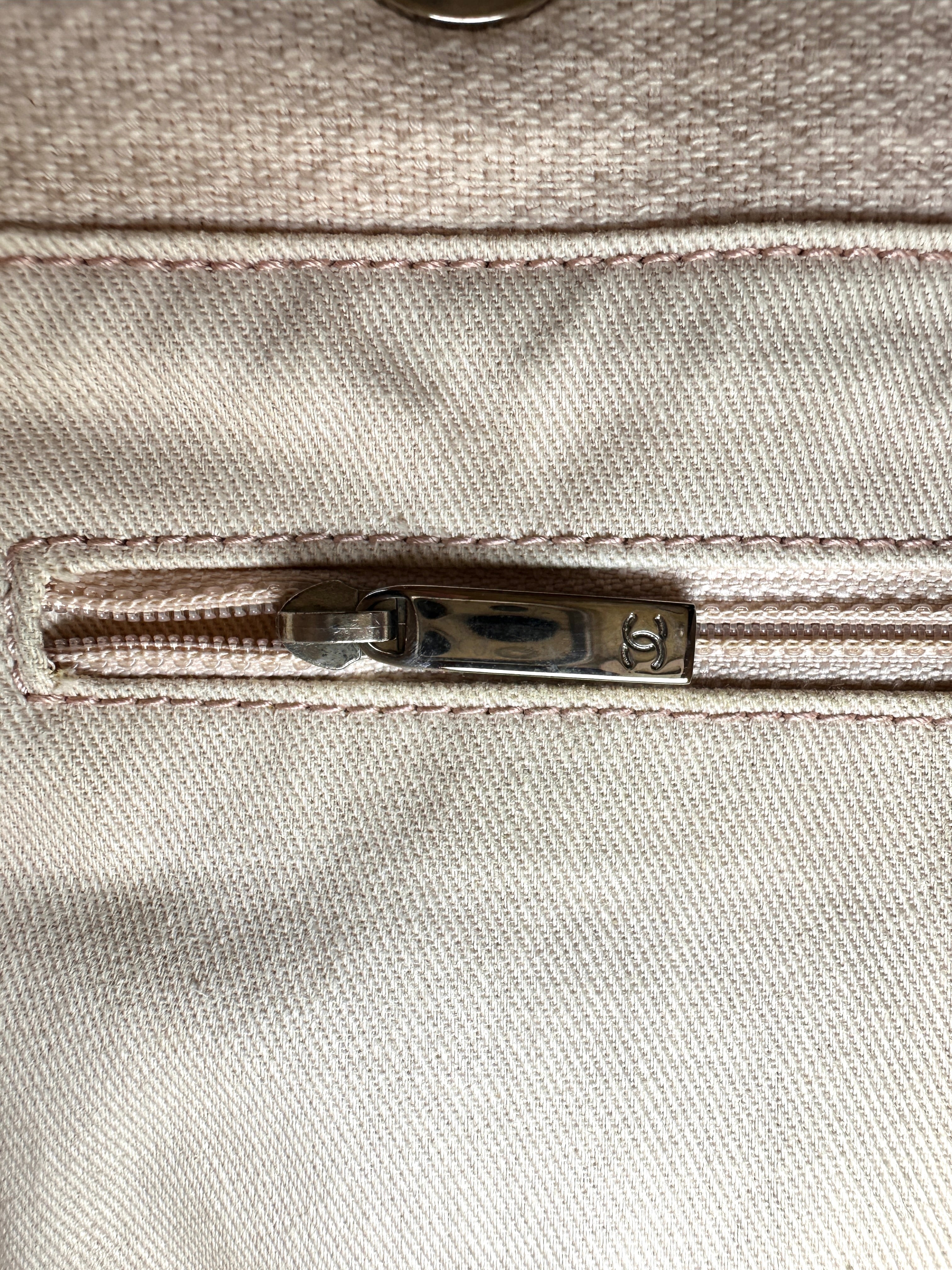 Chanel Deauville White/Pink Canvas Tote Handle Bag(20***51) CC2560