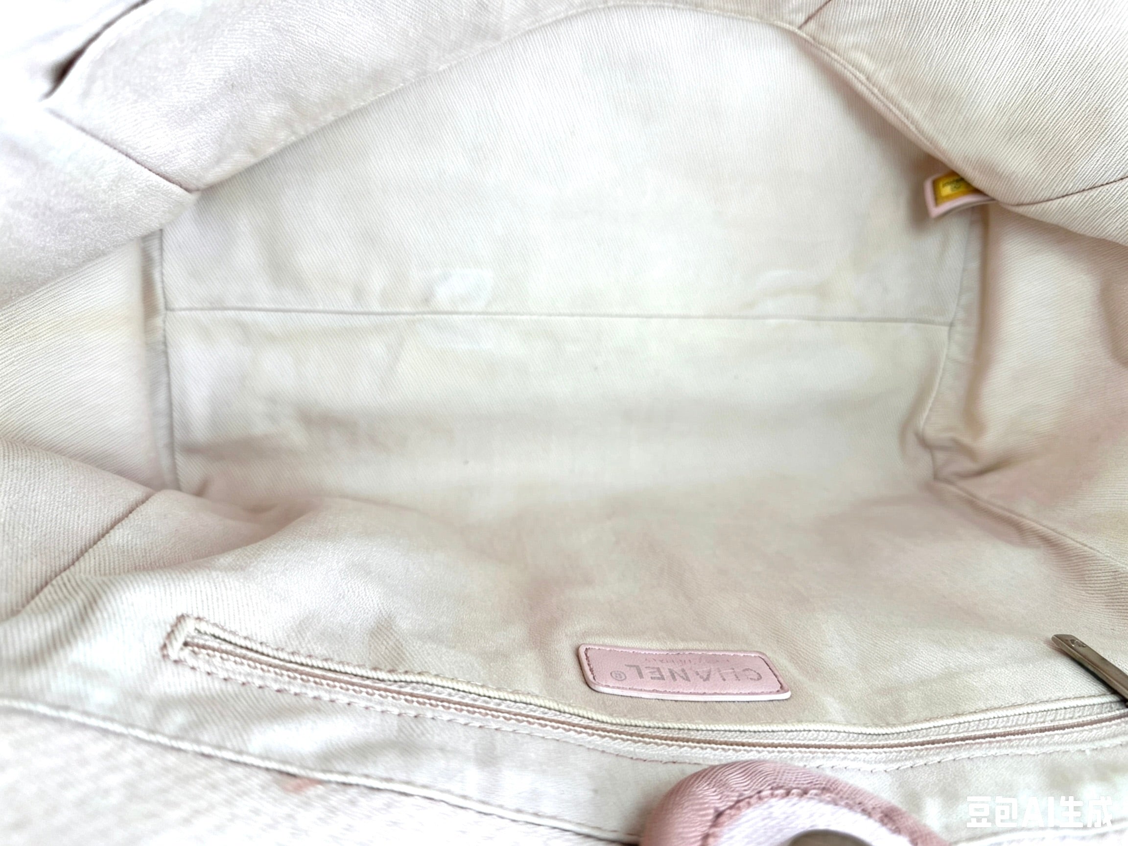 Chanel Deauville White/Pink Canvas Tote Handle Bag(20***51) CC2560