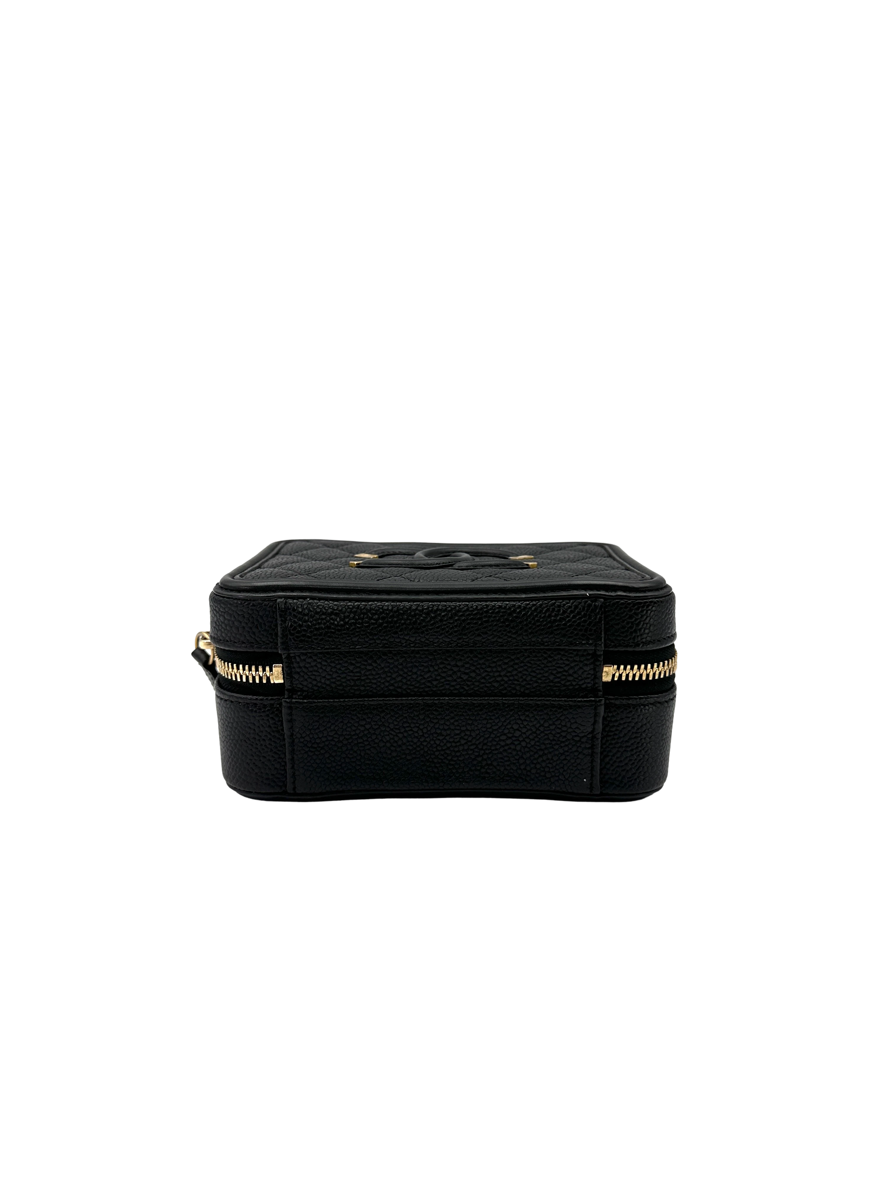 Chanel CC Filigree Black Quilted Leather Vanity Case(26***60) CC2573