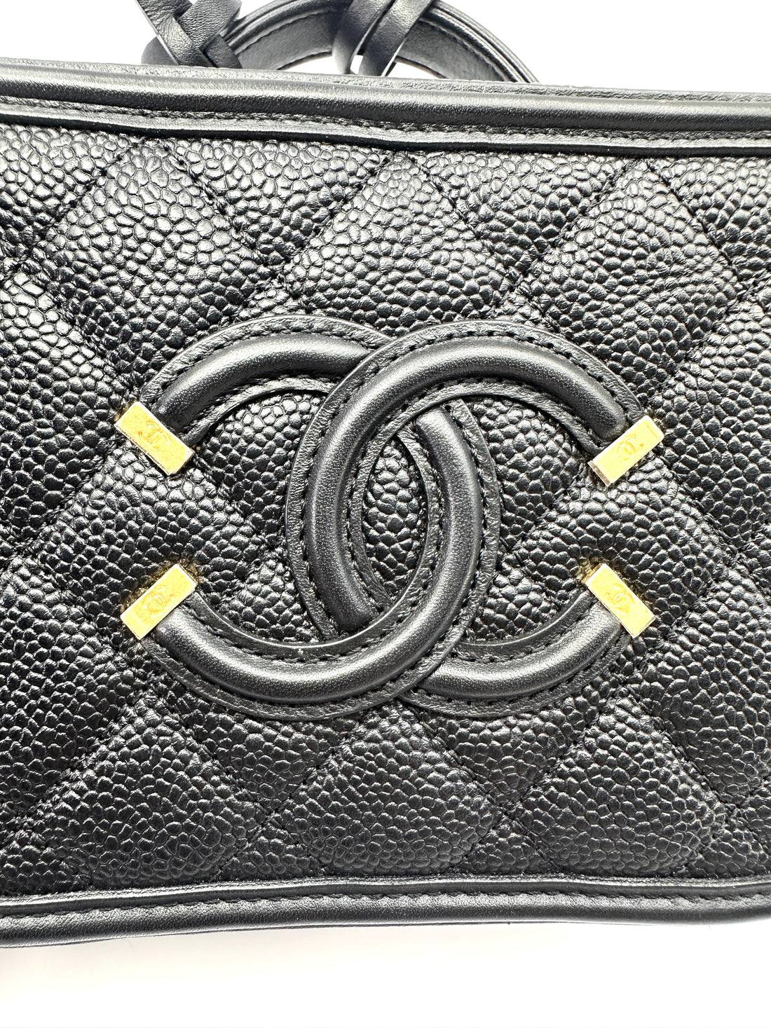 Chanel CC Filigree Black Quilted Leather Vanity Case(26***60) CC2573