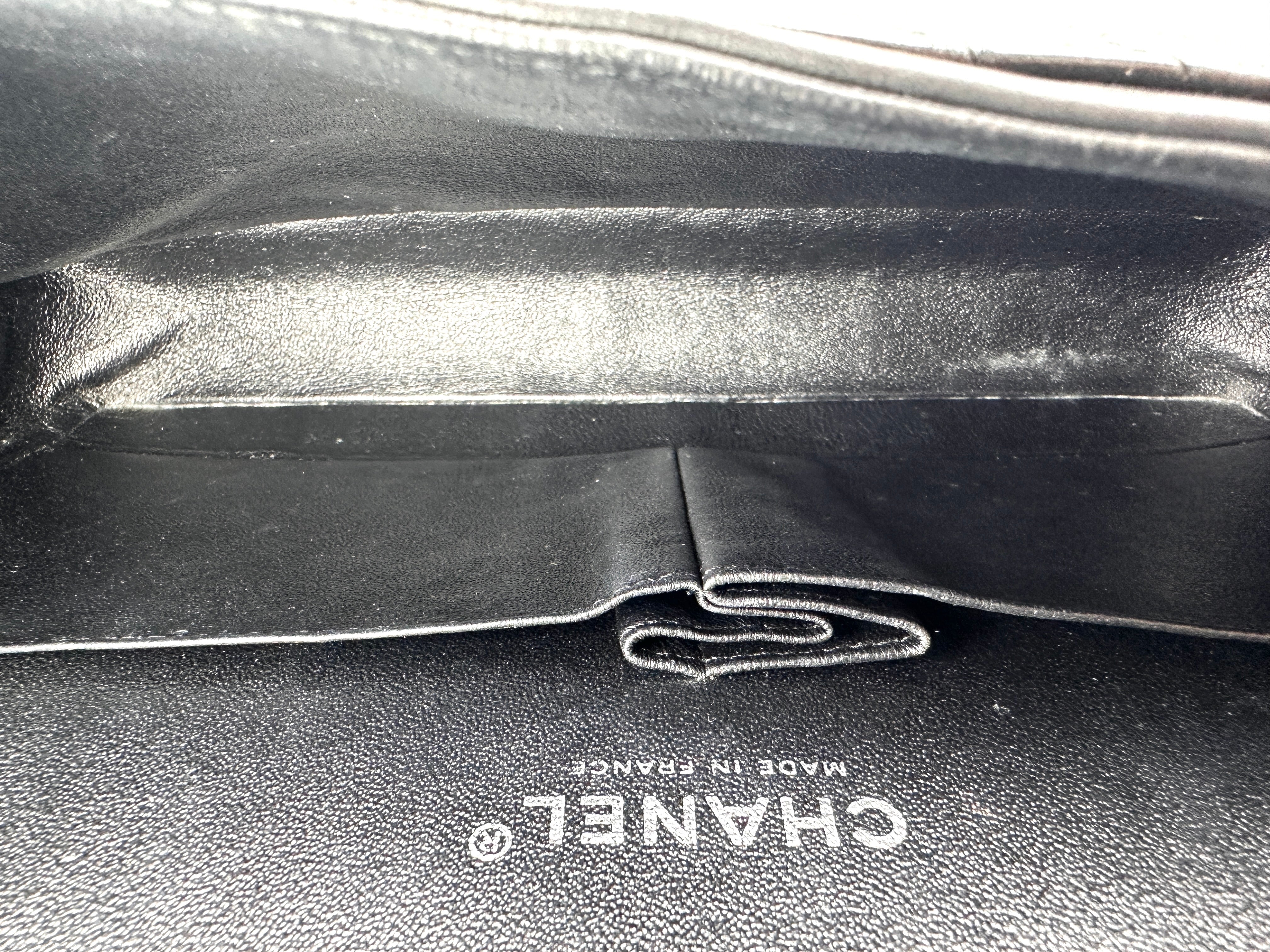 Chanel Classic Flap So Black Chevron Quilted Leather Medium Size Shoulder Bag(26***02) CC2576
